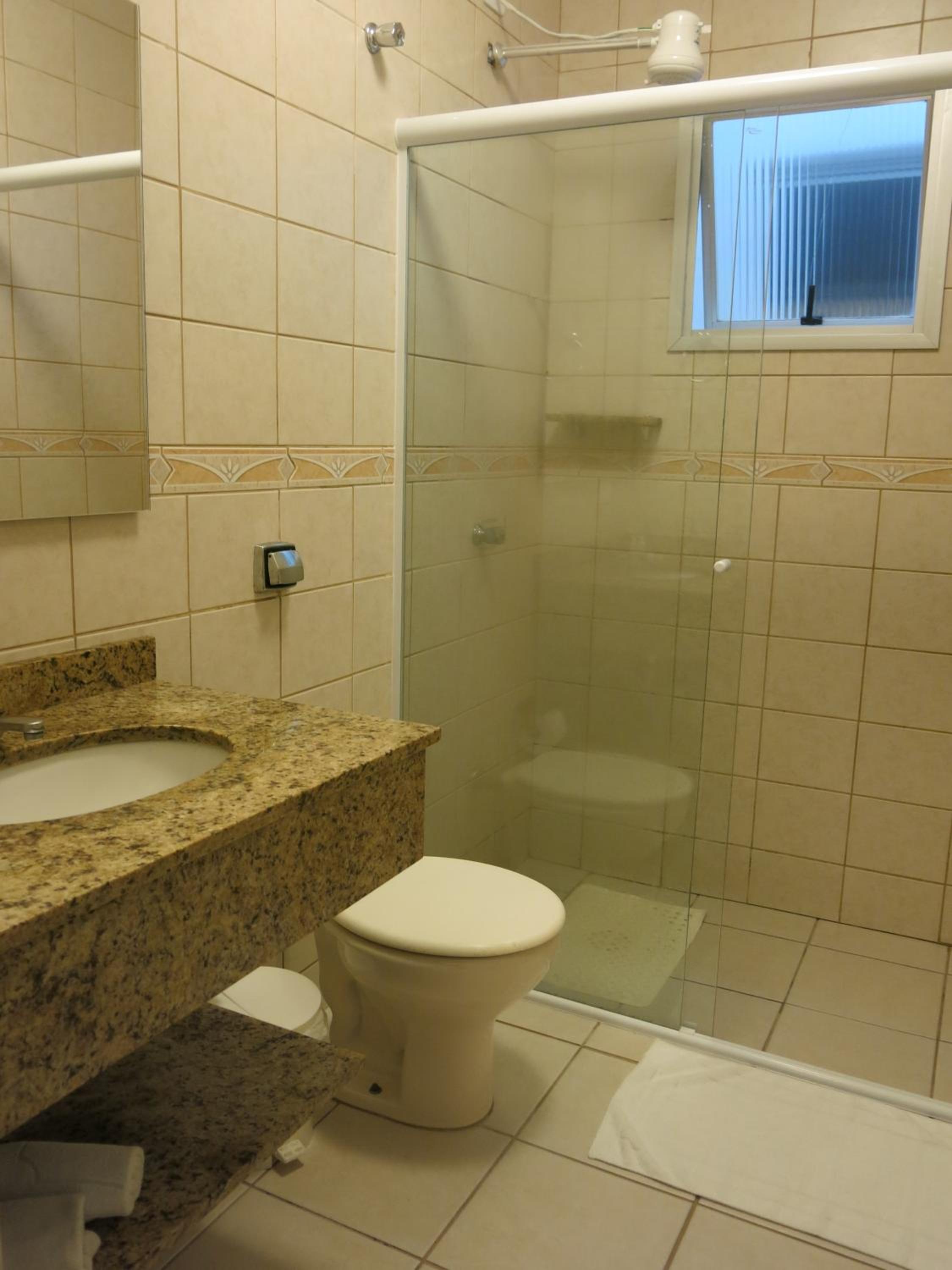Standard Quadruple Room - Photo 3