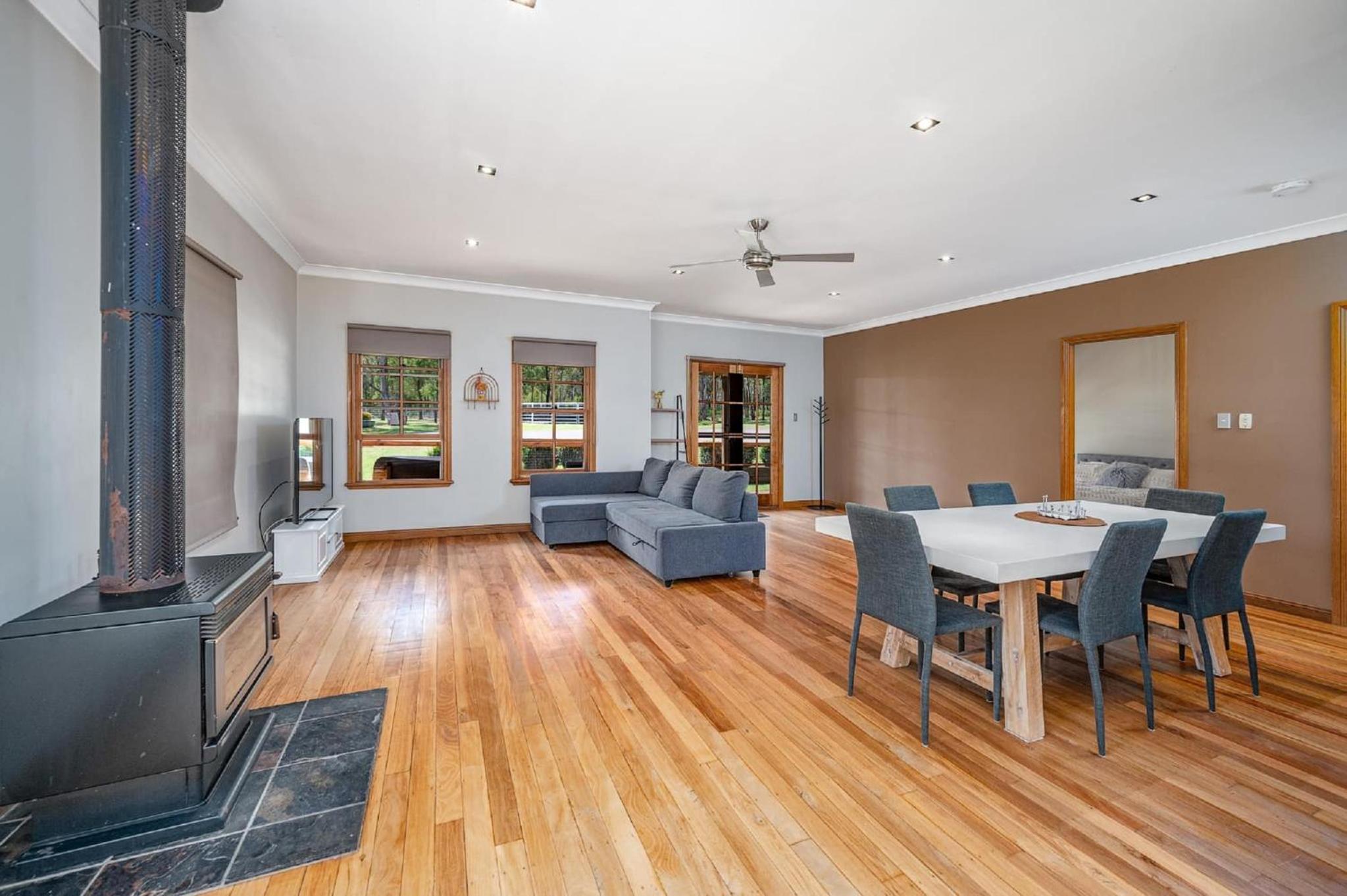 Family Room photo 1