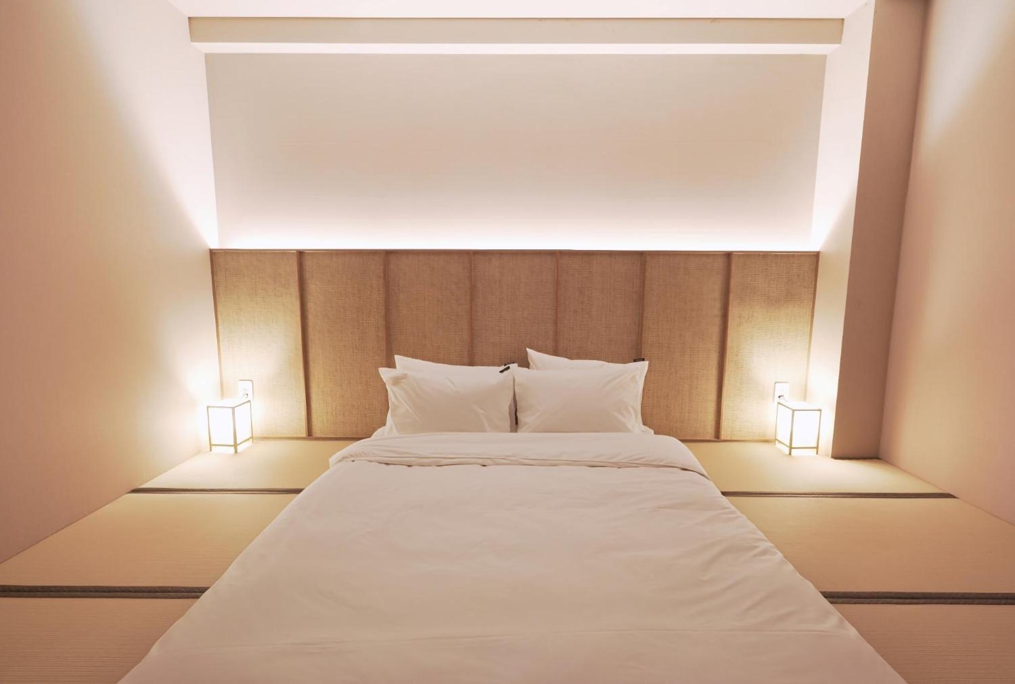 Deluxe Room - Photo 4