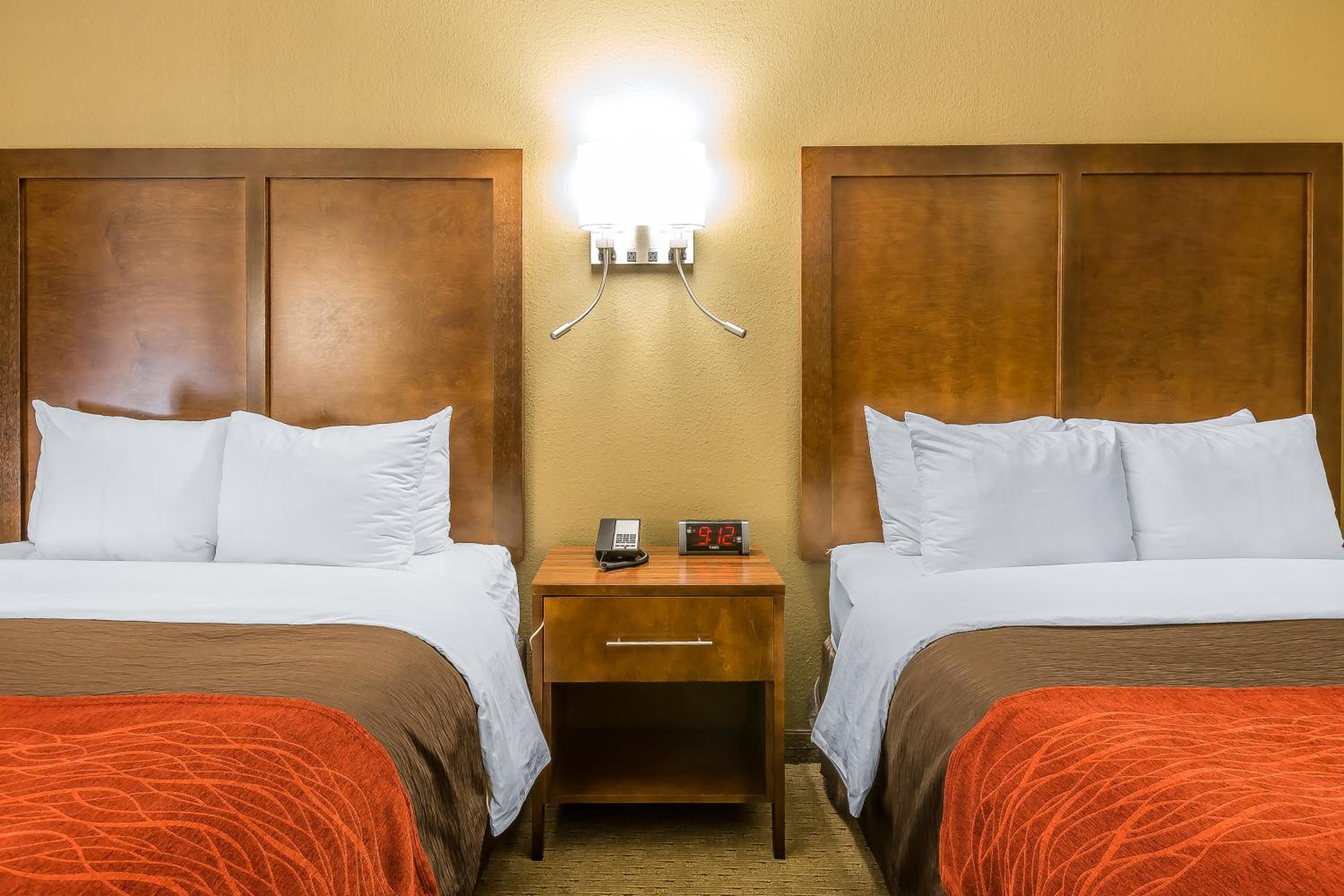 Comfort Inn & Suites Dalton West