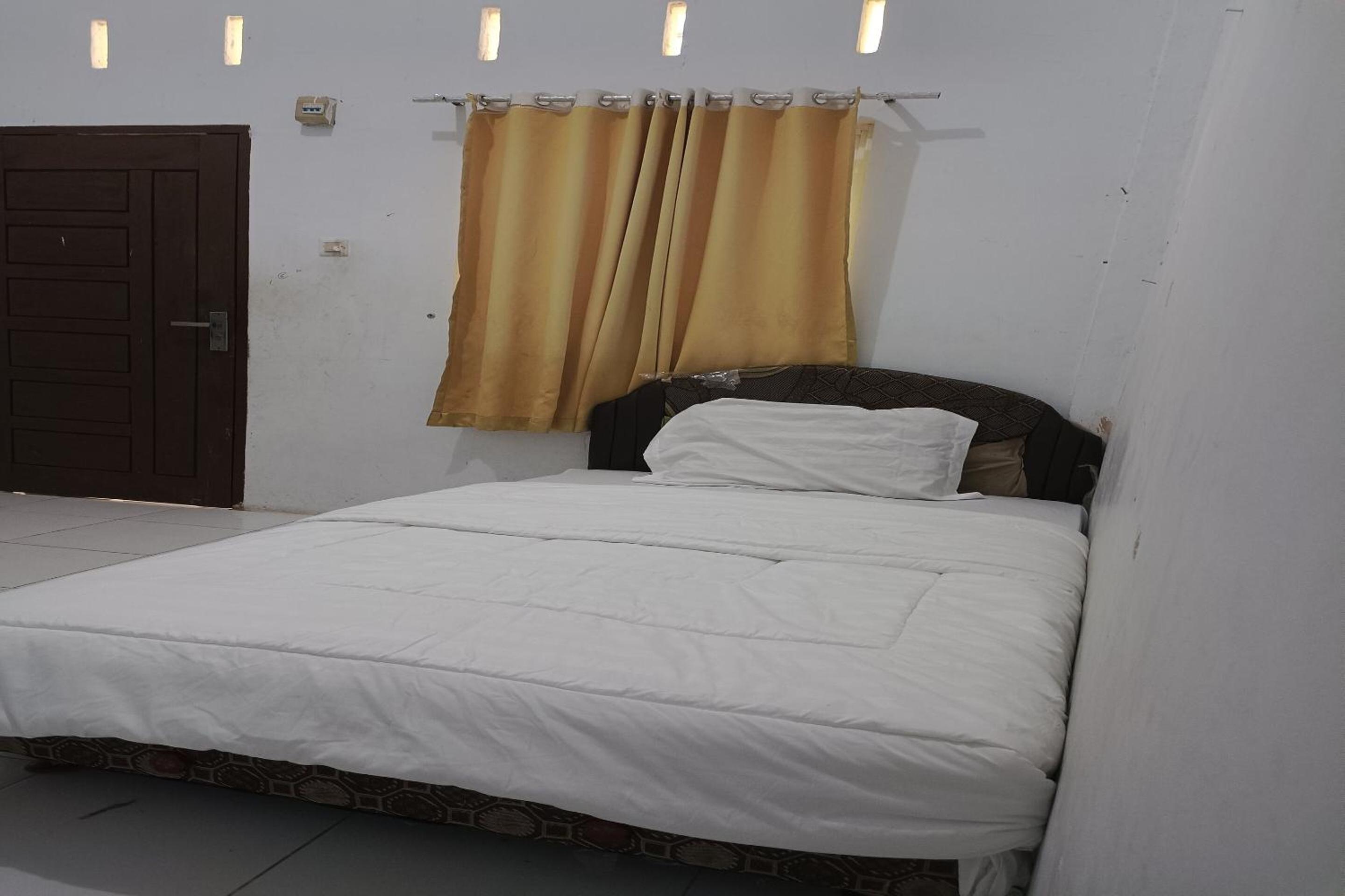 Budget Double Room photo 1