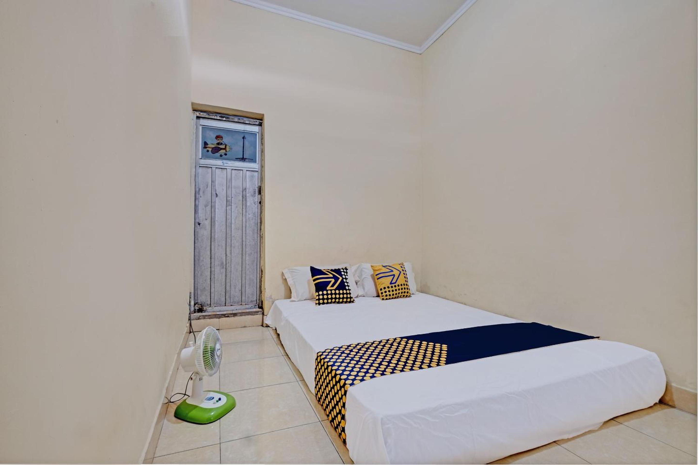 Economy Double Room