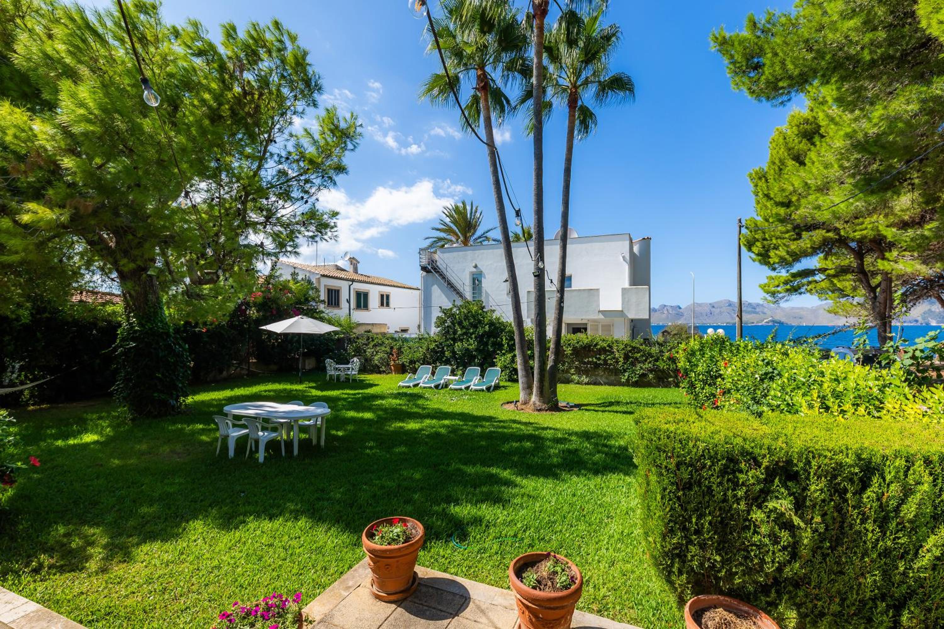 Villa with Sea View photo 2