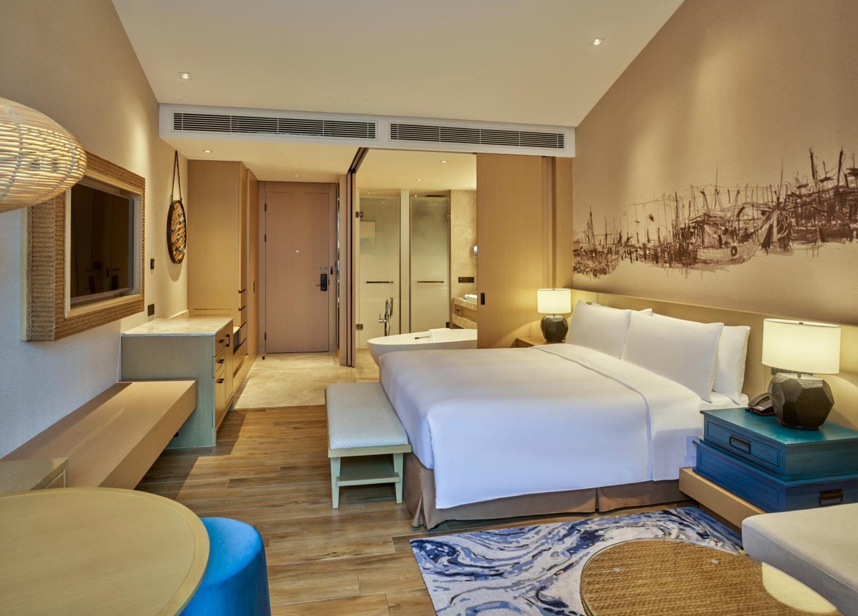 King Room - Mobility Accessible  photo 3
