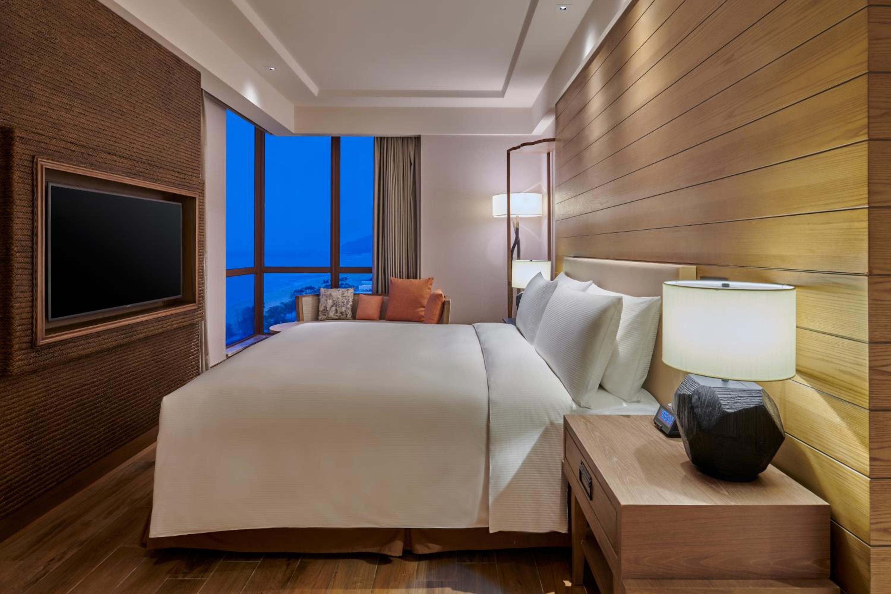 Premium Suite with Sea View photo 3