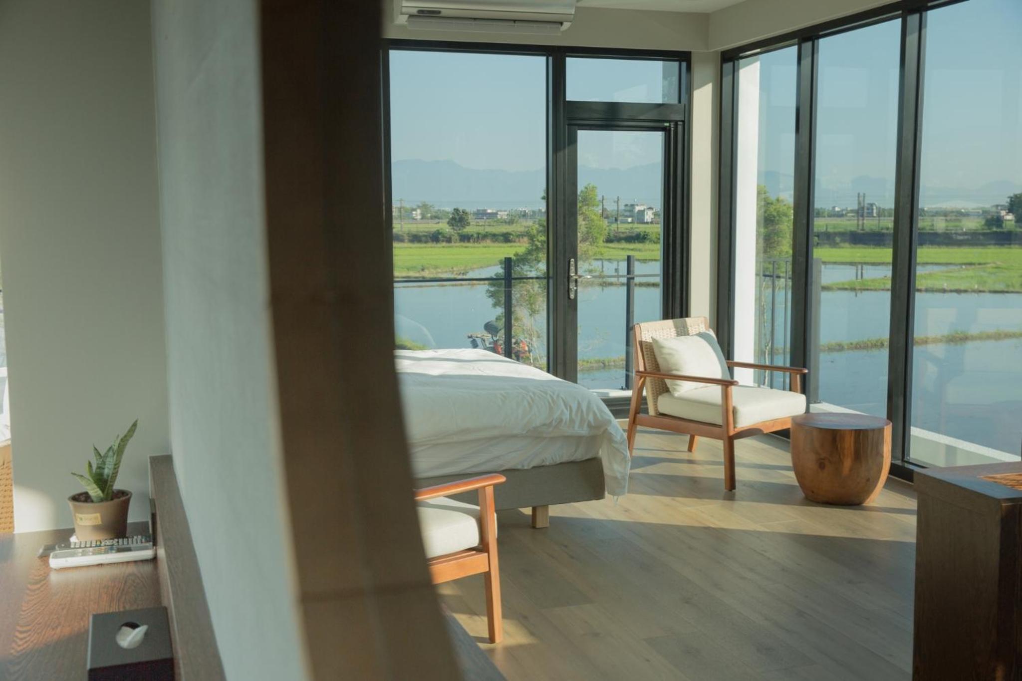 King Room with Garden View photo 3