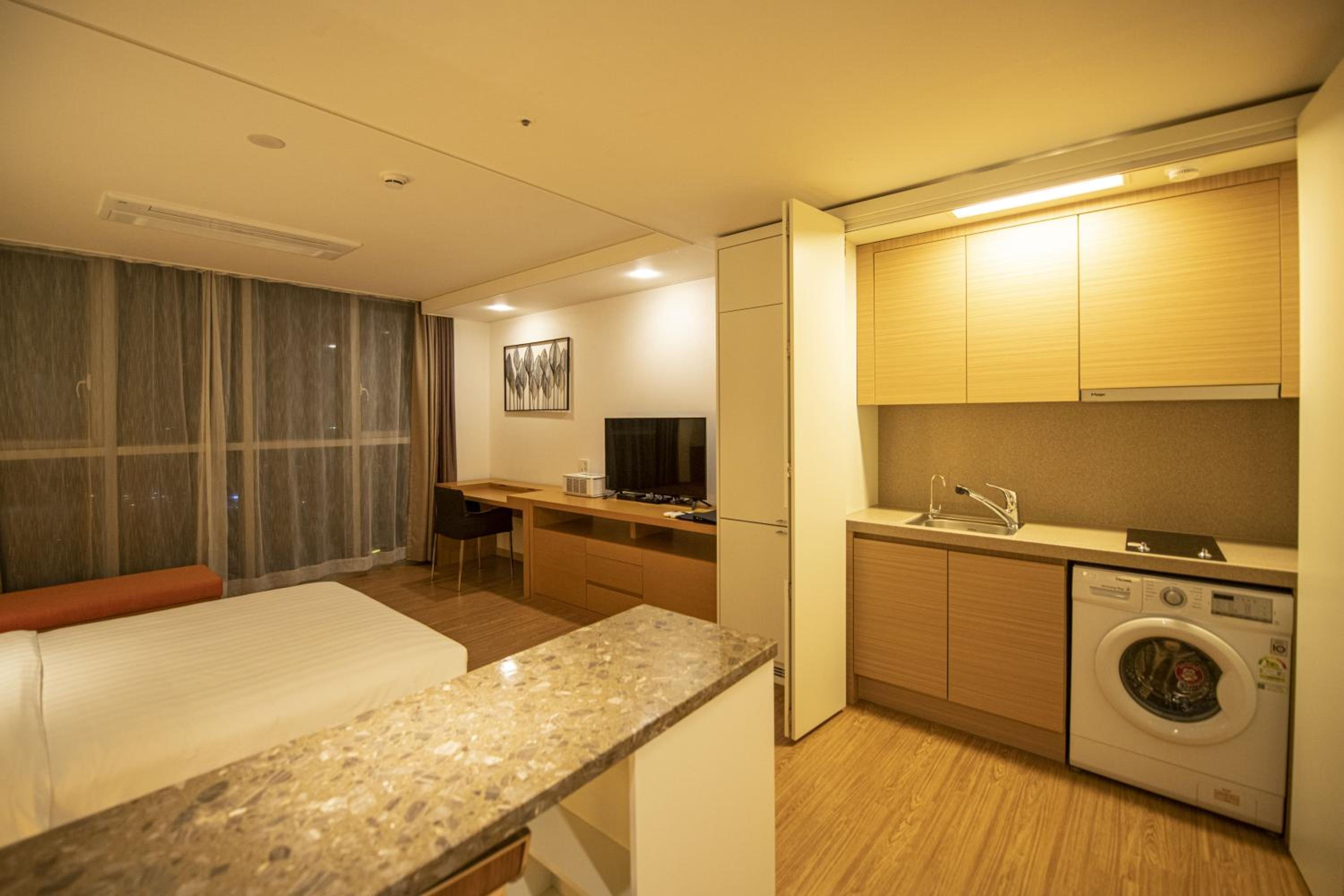 Executive Double Room - Photo 3