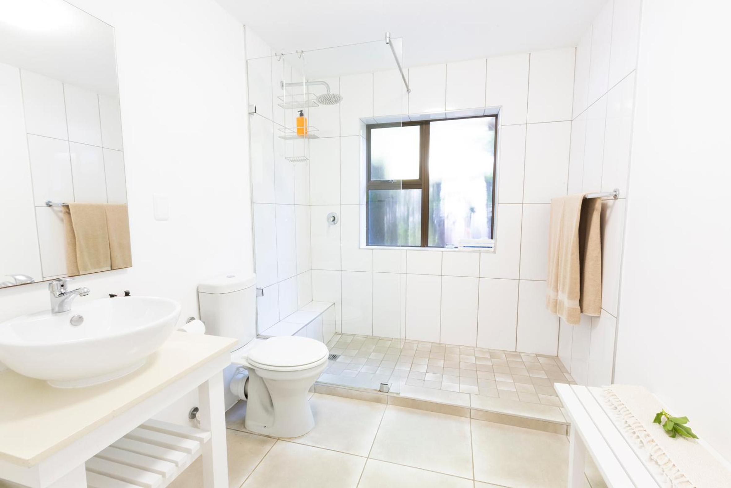 Standard Triple Room - Photo 2
