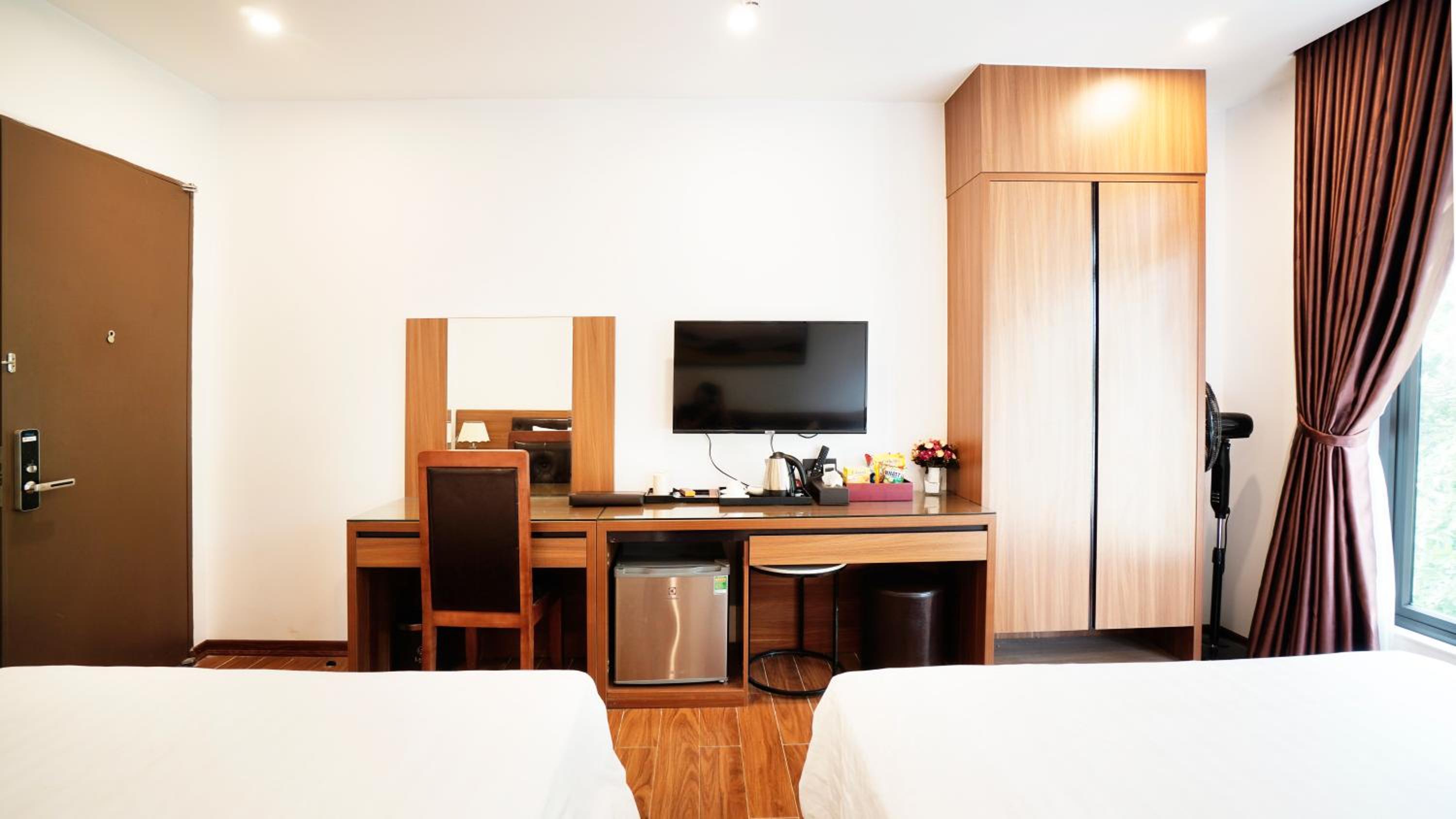 Deluxe Family Room