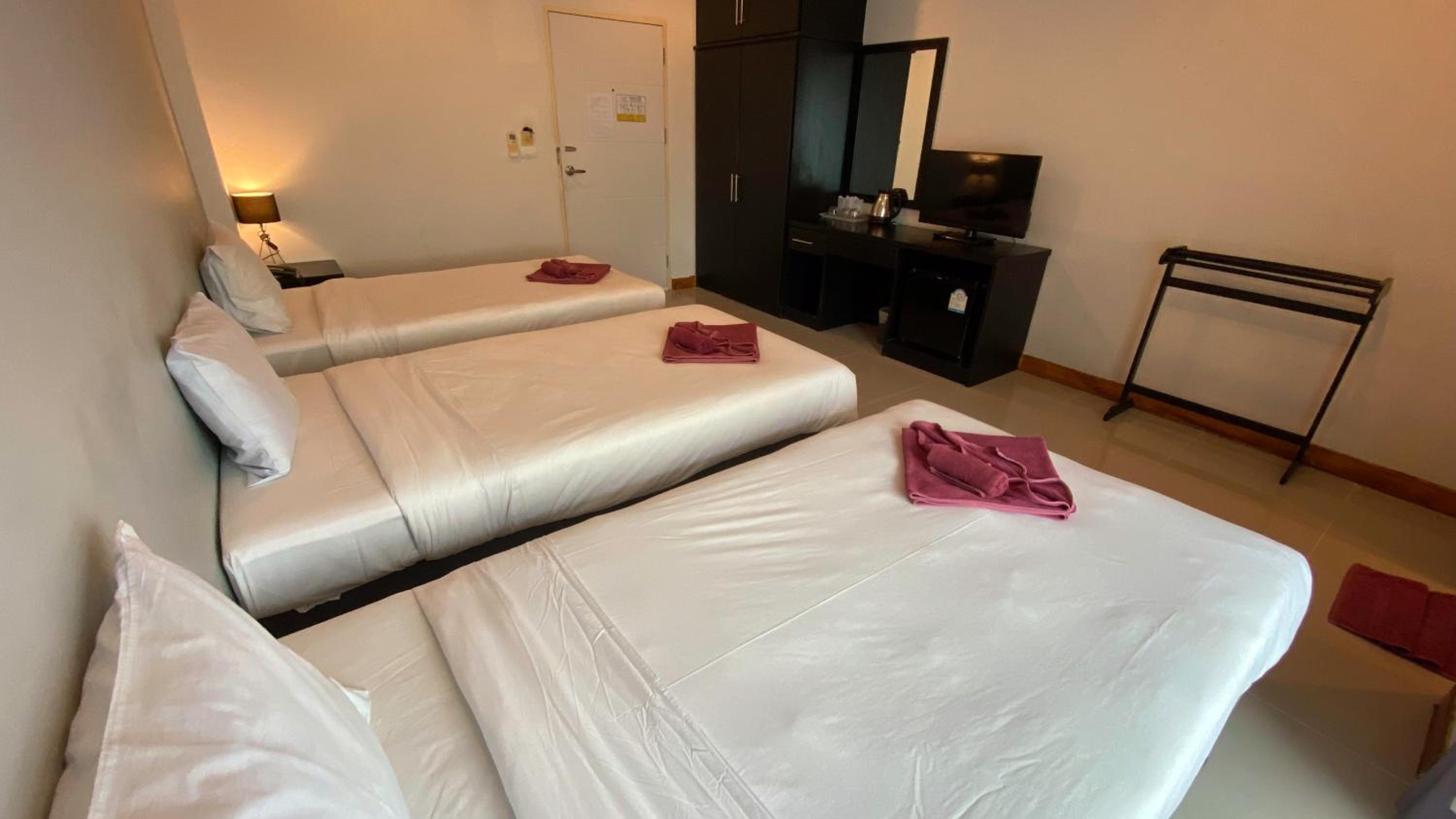 Budget Triple Room photo 3