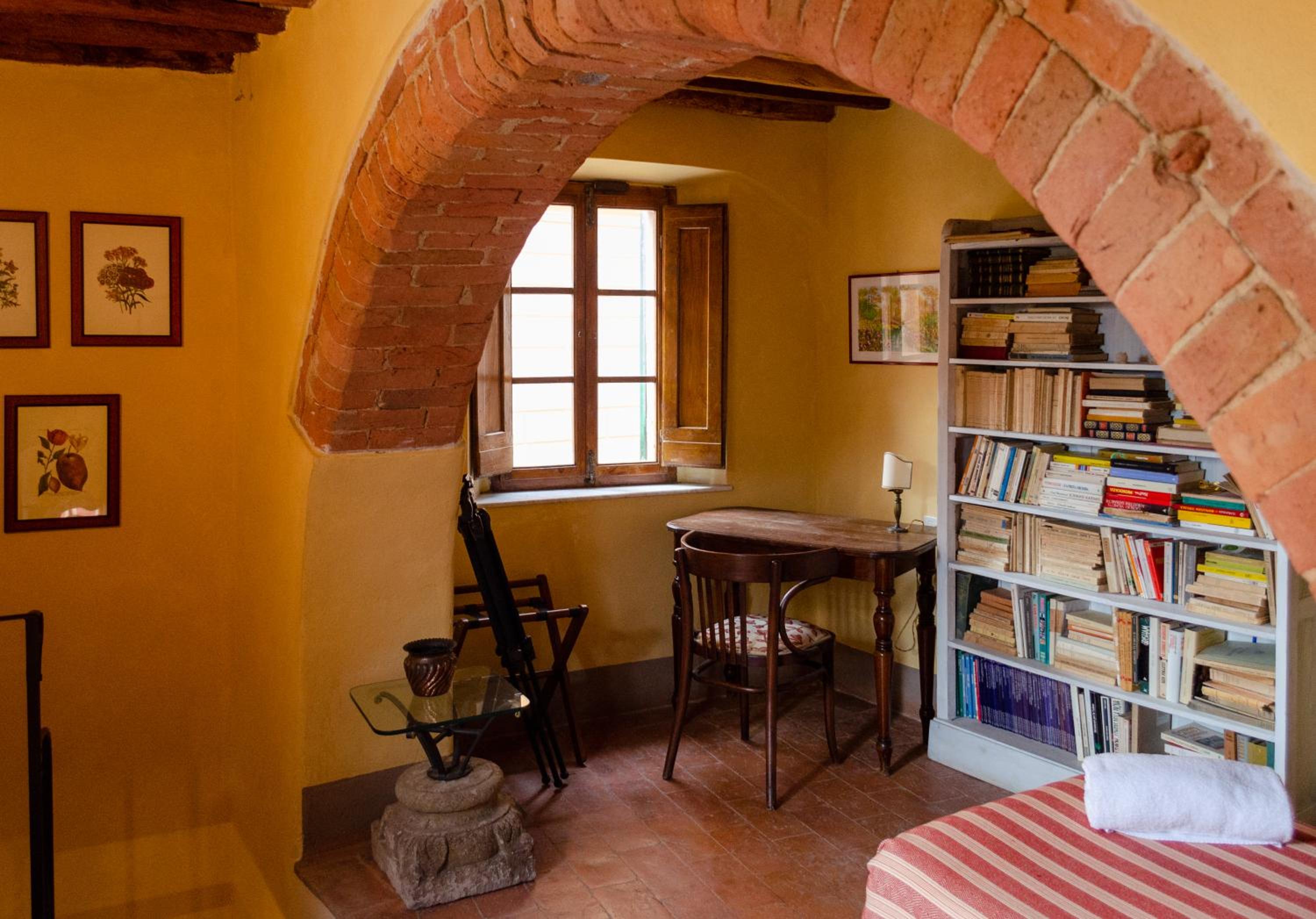 Twin Room - Photo 3