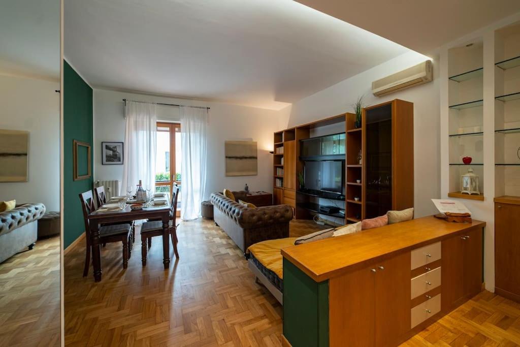 Two-Bedroom Apartment photo 2