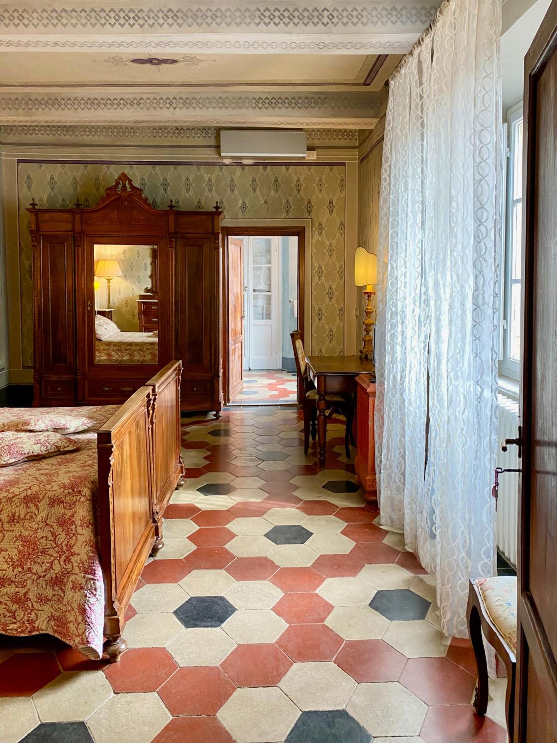 Superior Double Room - Photo 11