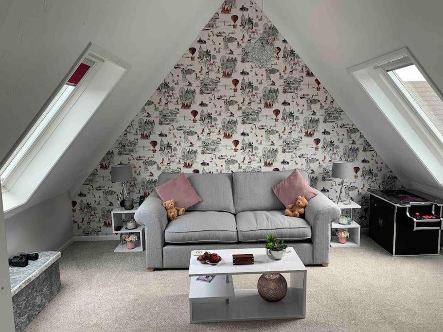 Four-Bedroom House photo 1