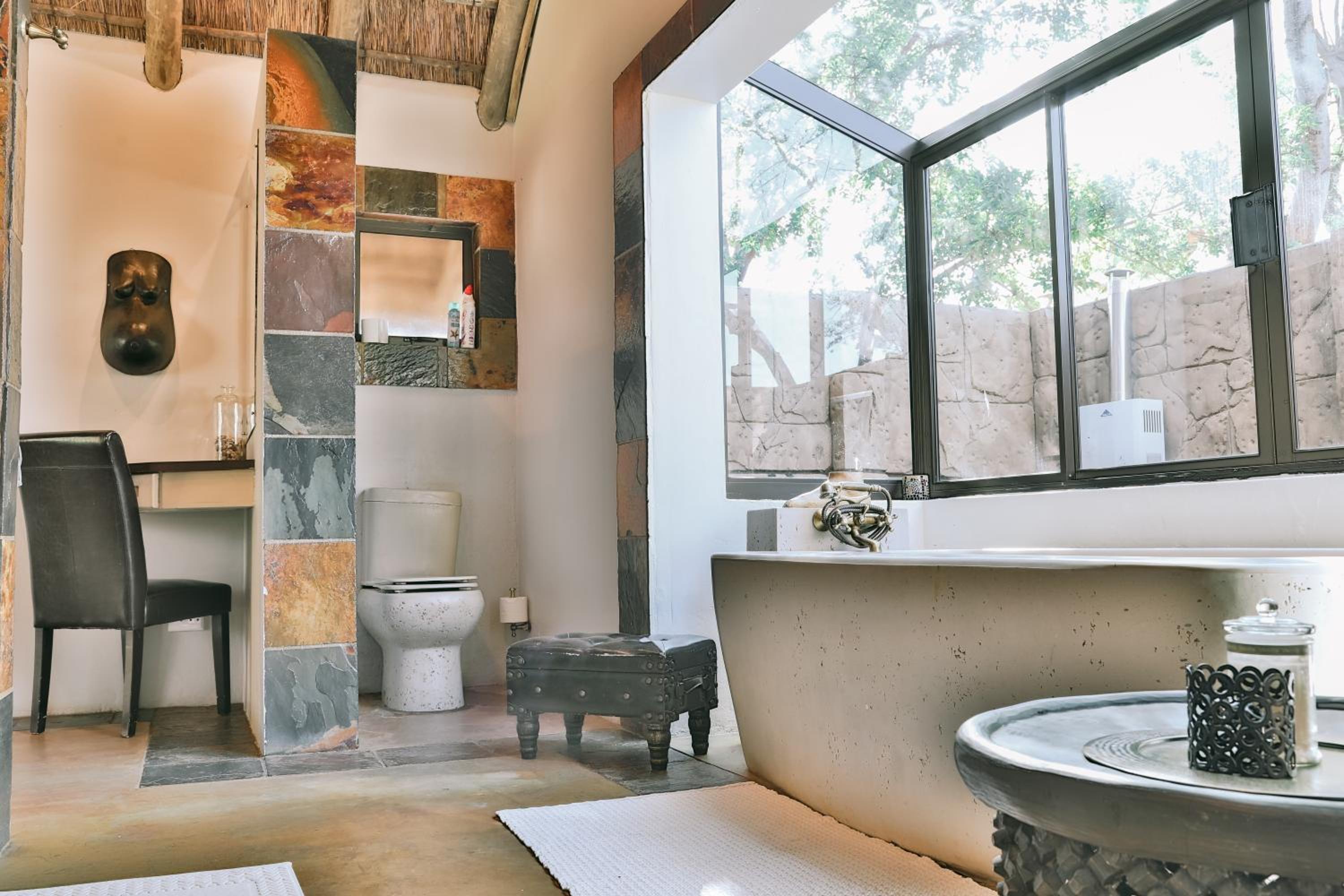 Double Room with Garden View - Photo 3