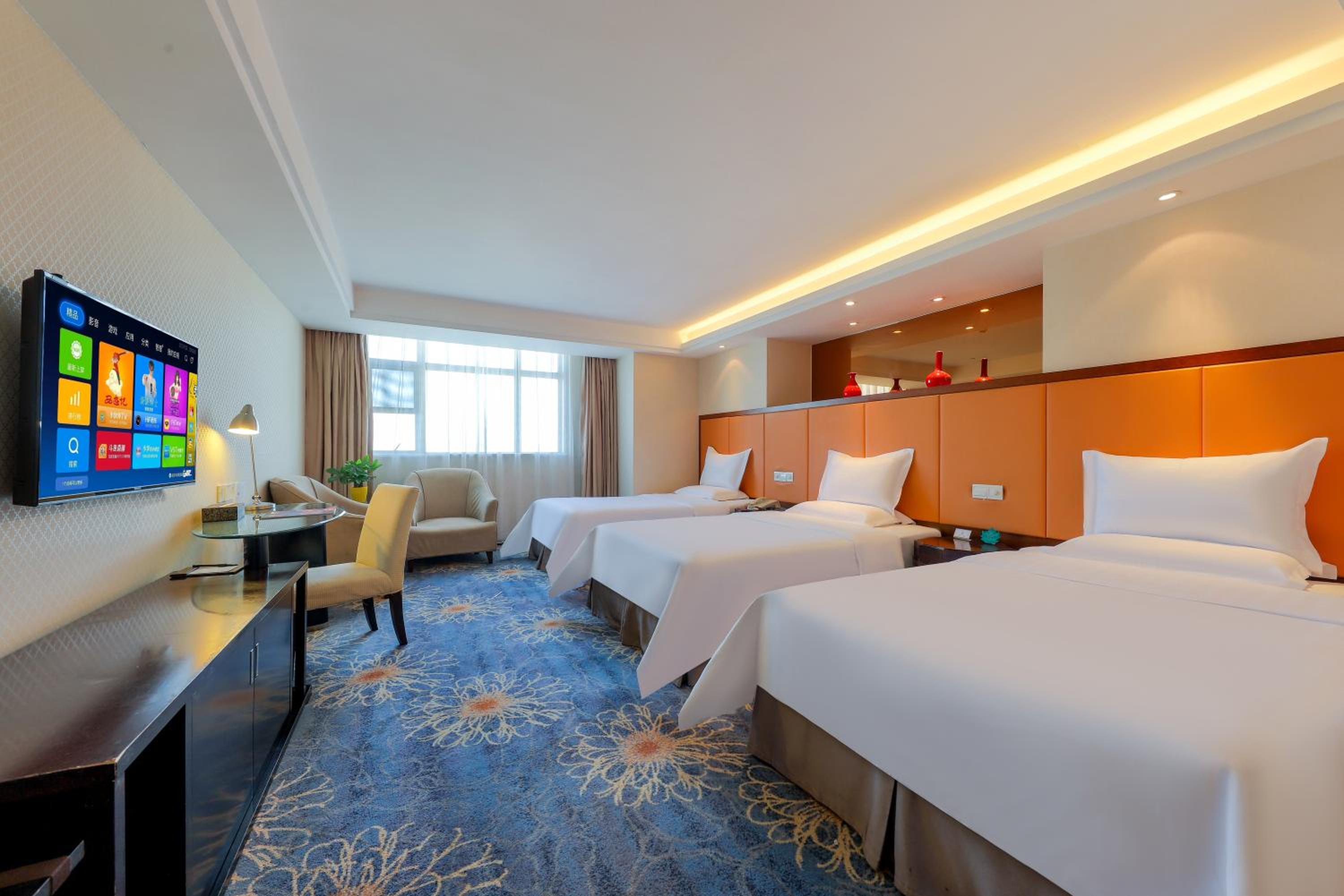Family triple room
