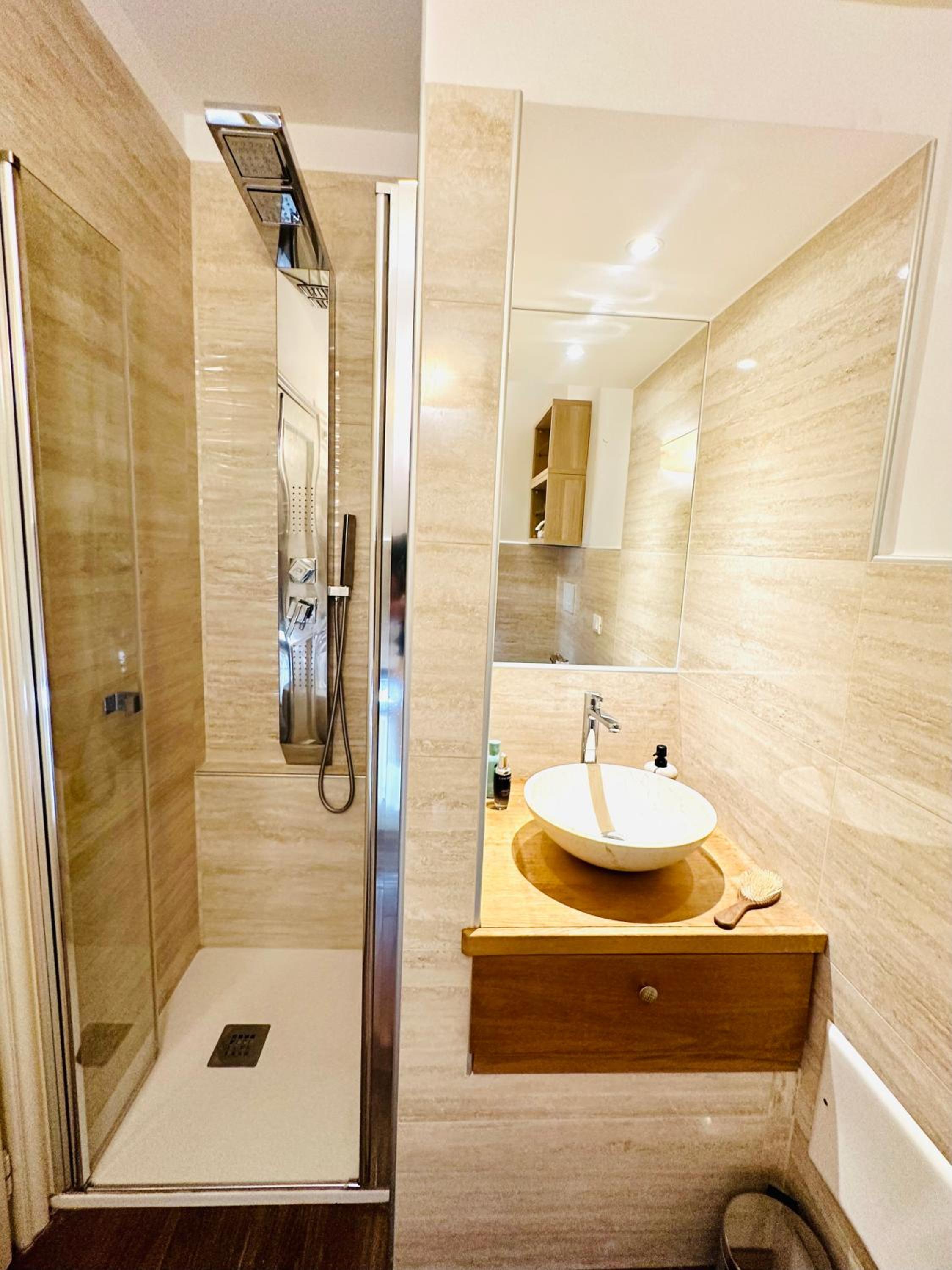 One-Bedroom Apartment - Photo 42