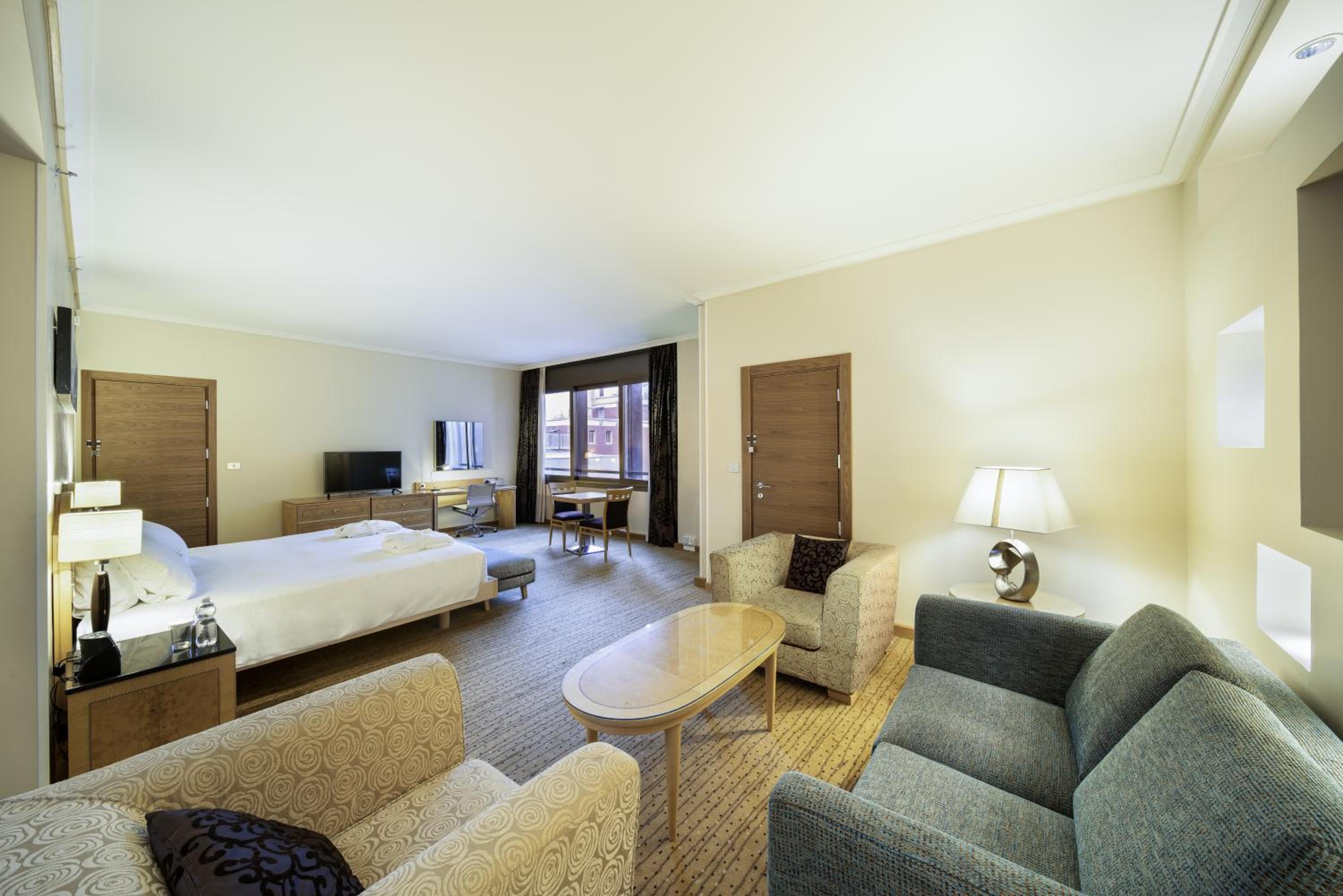 Premium King Room