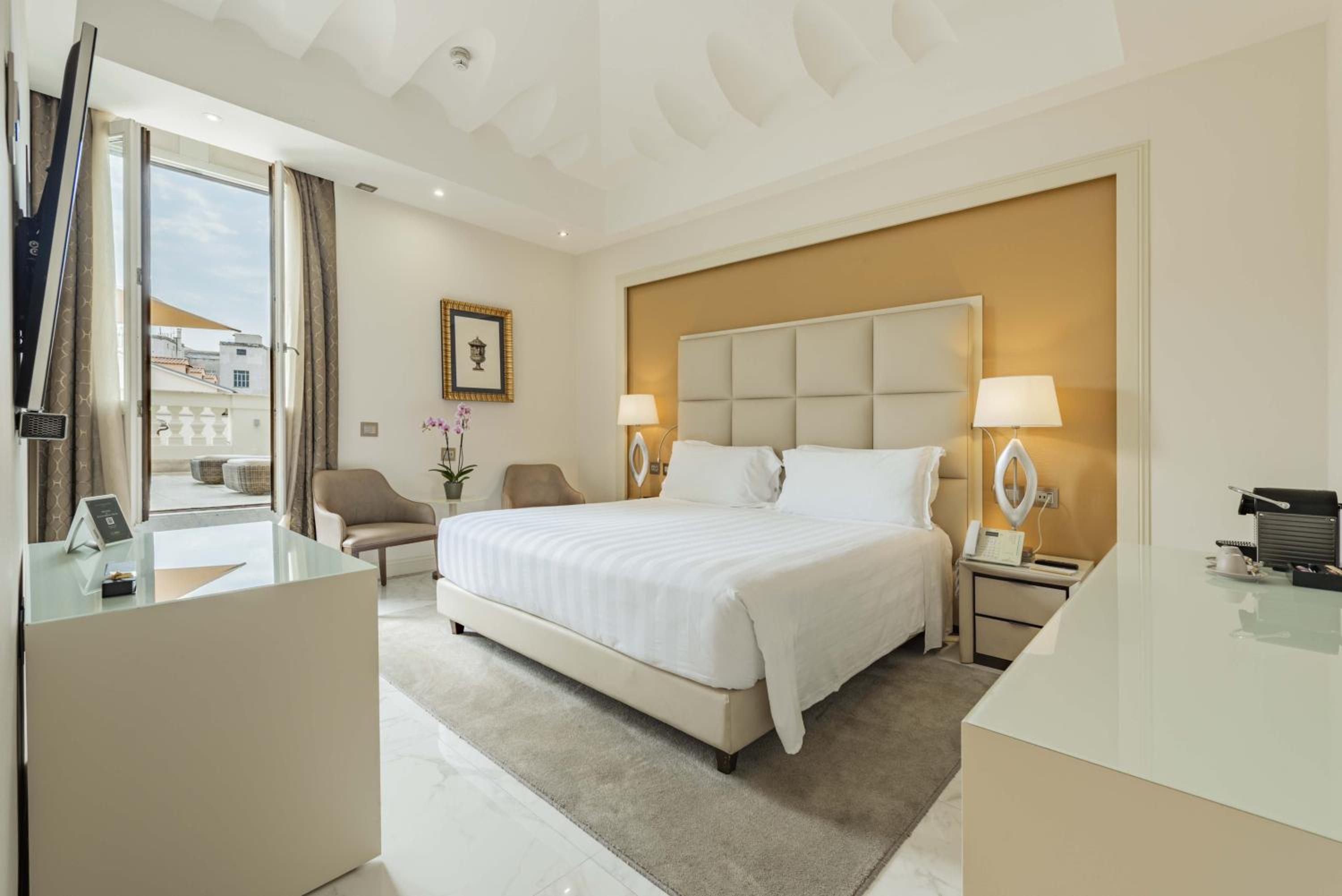 Prestige King Room with Terrace