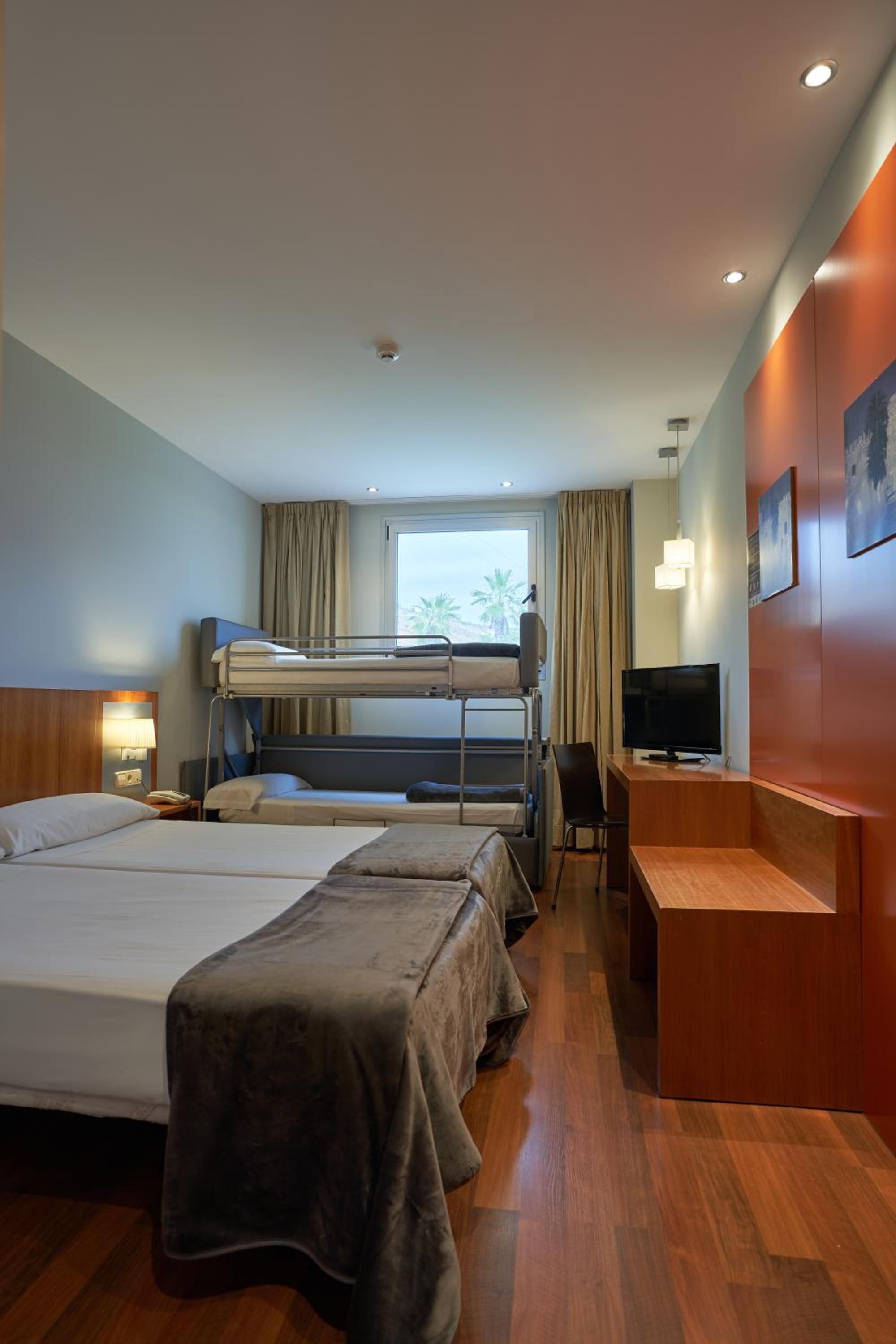 Classic Quadruple Room photo 3