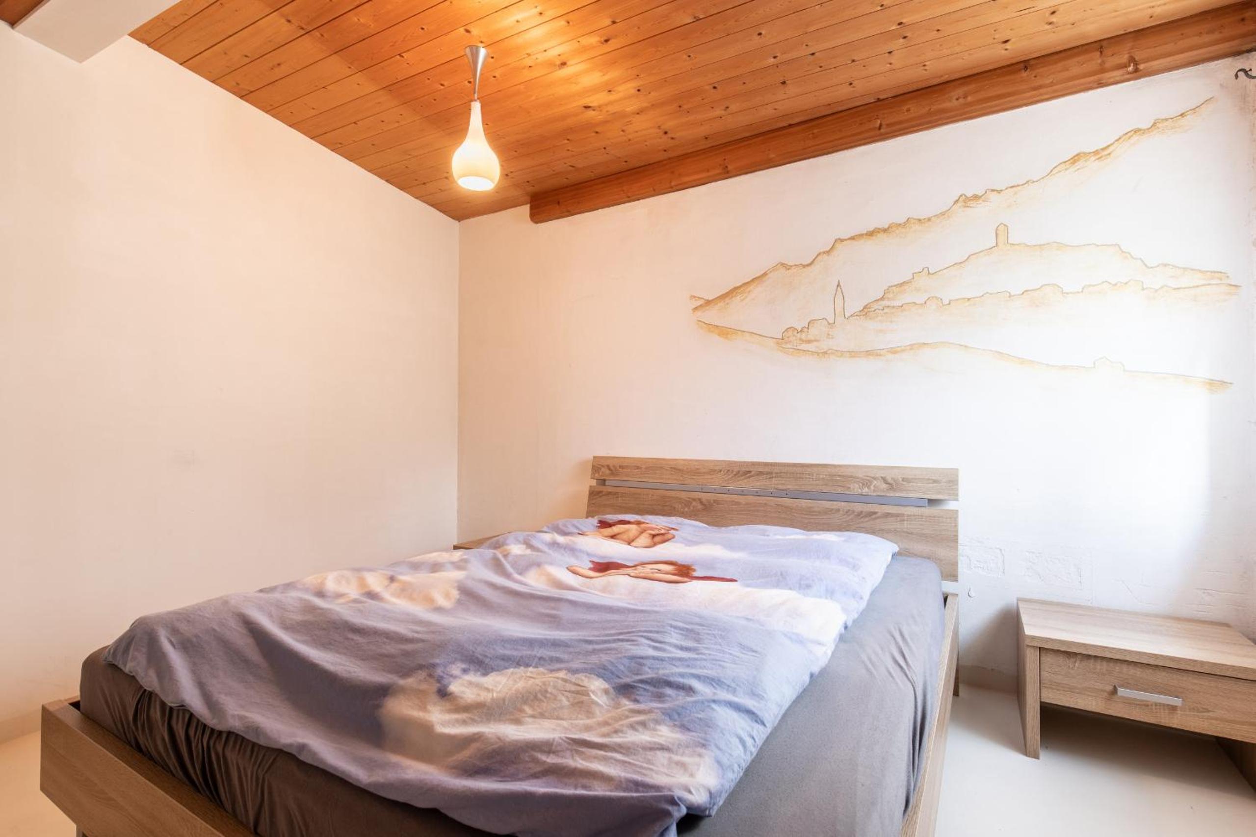 Studio Apartment photo 1