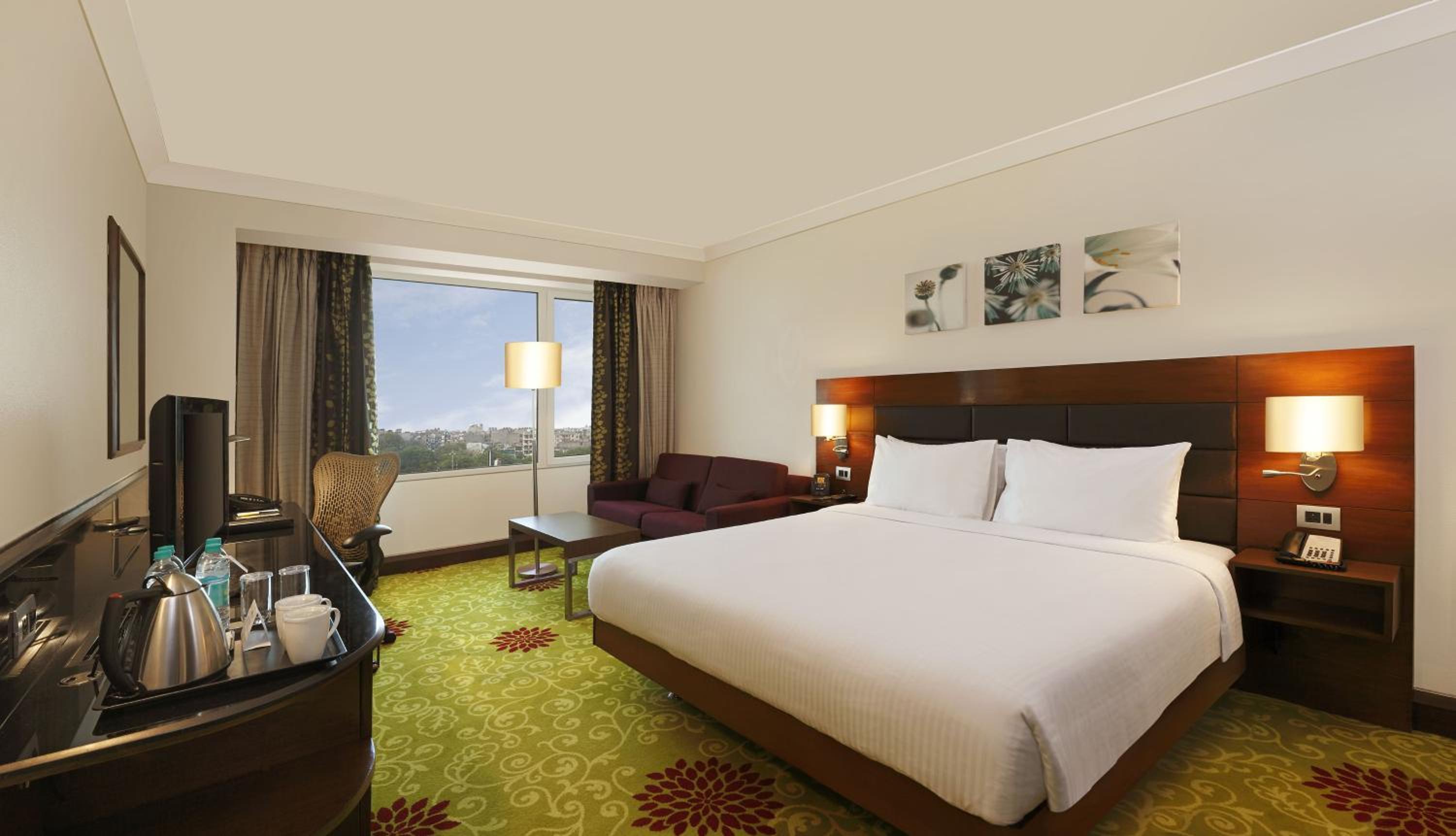 King Guest Room - Photo 3