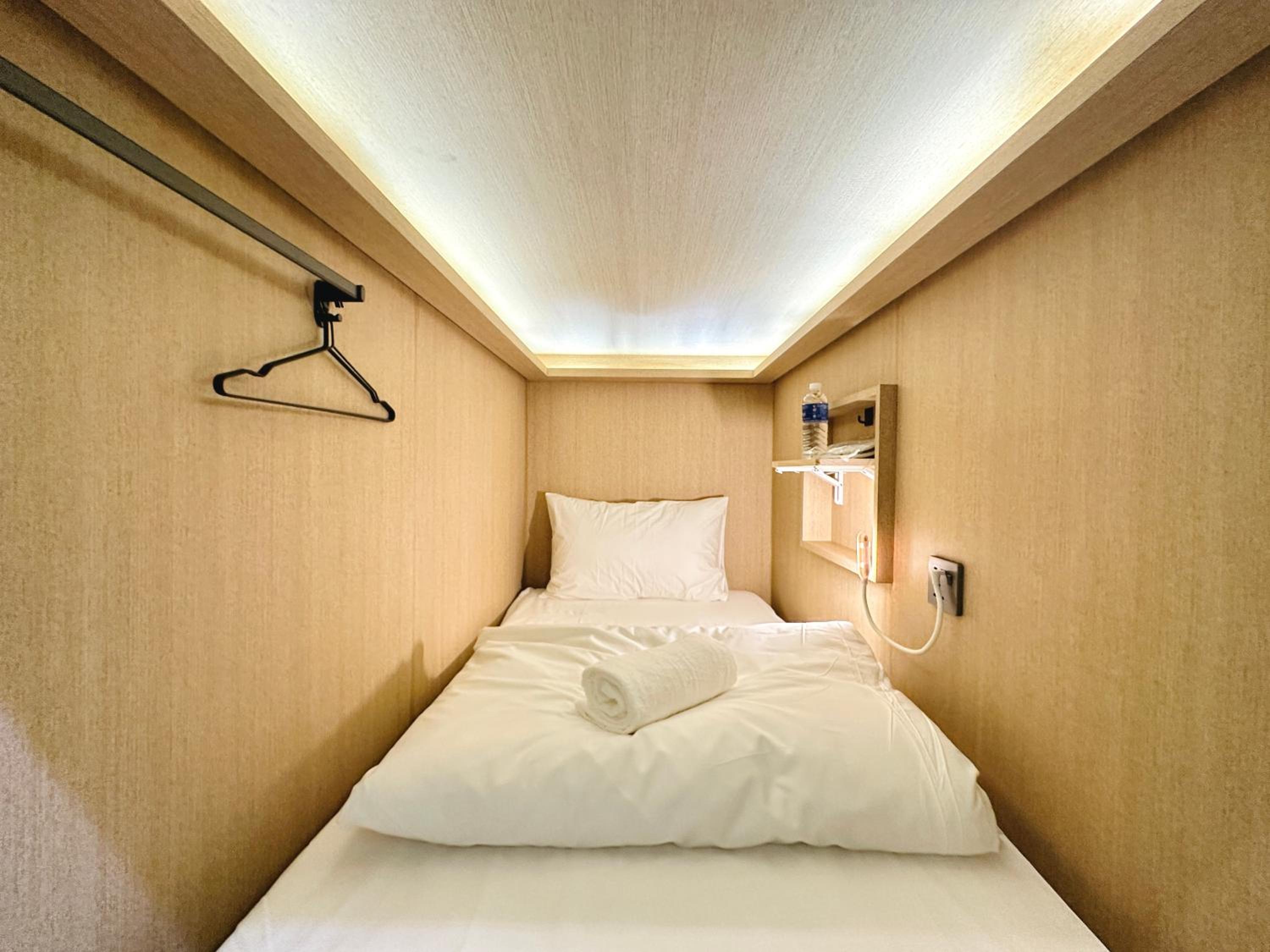 Single Bed in Mixed Dormitory Room photo 2