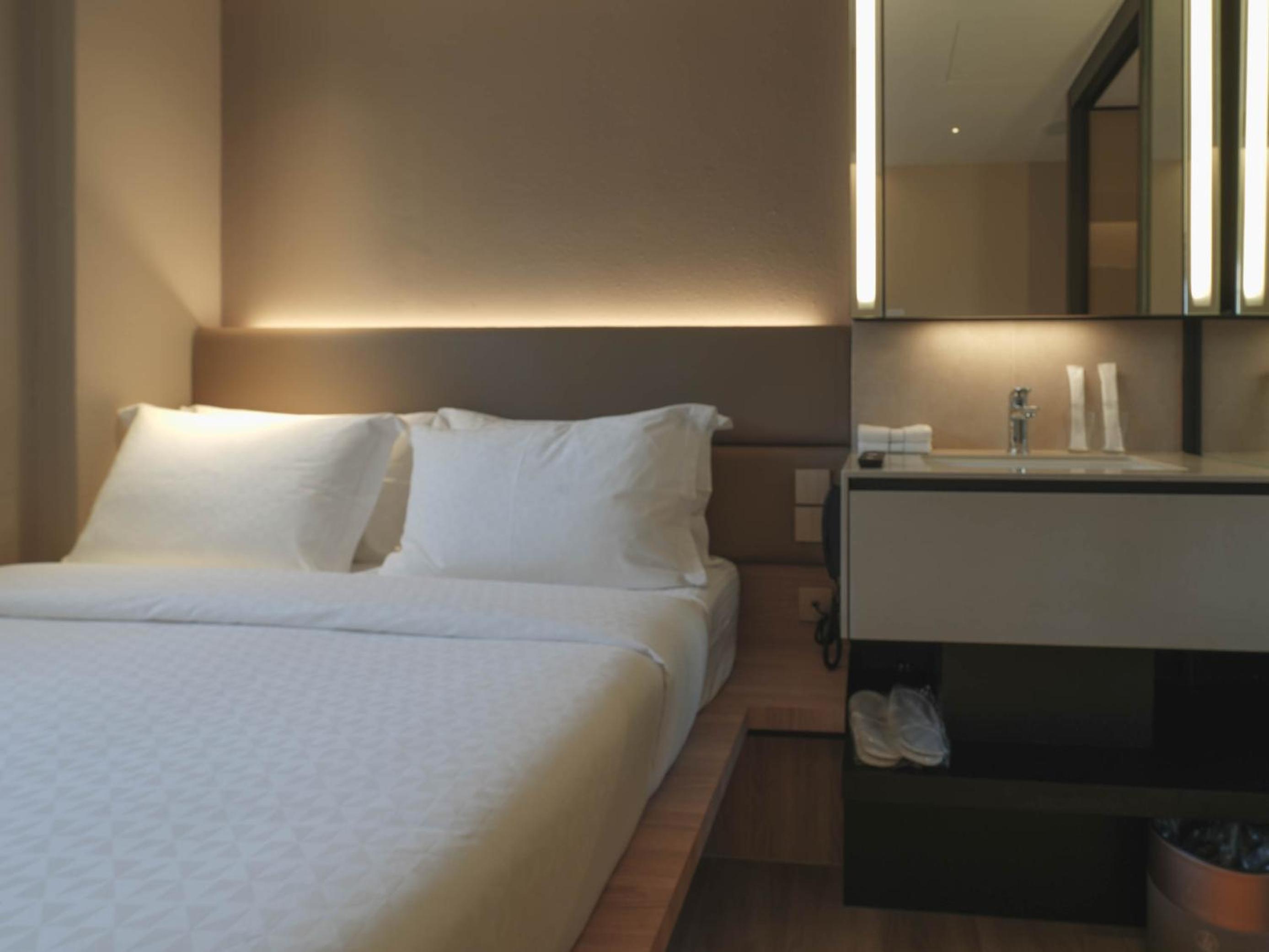 Deluxe Queen Room photo 2