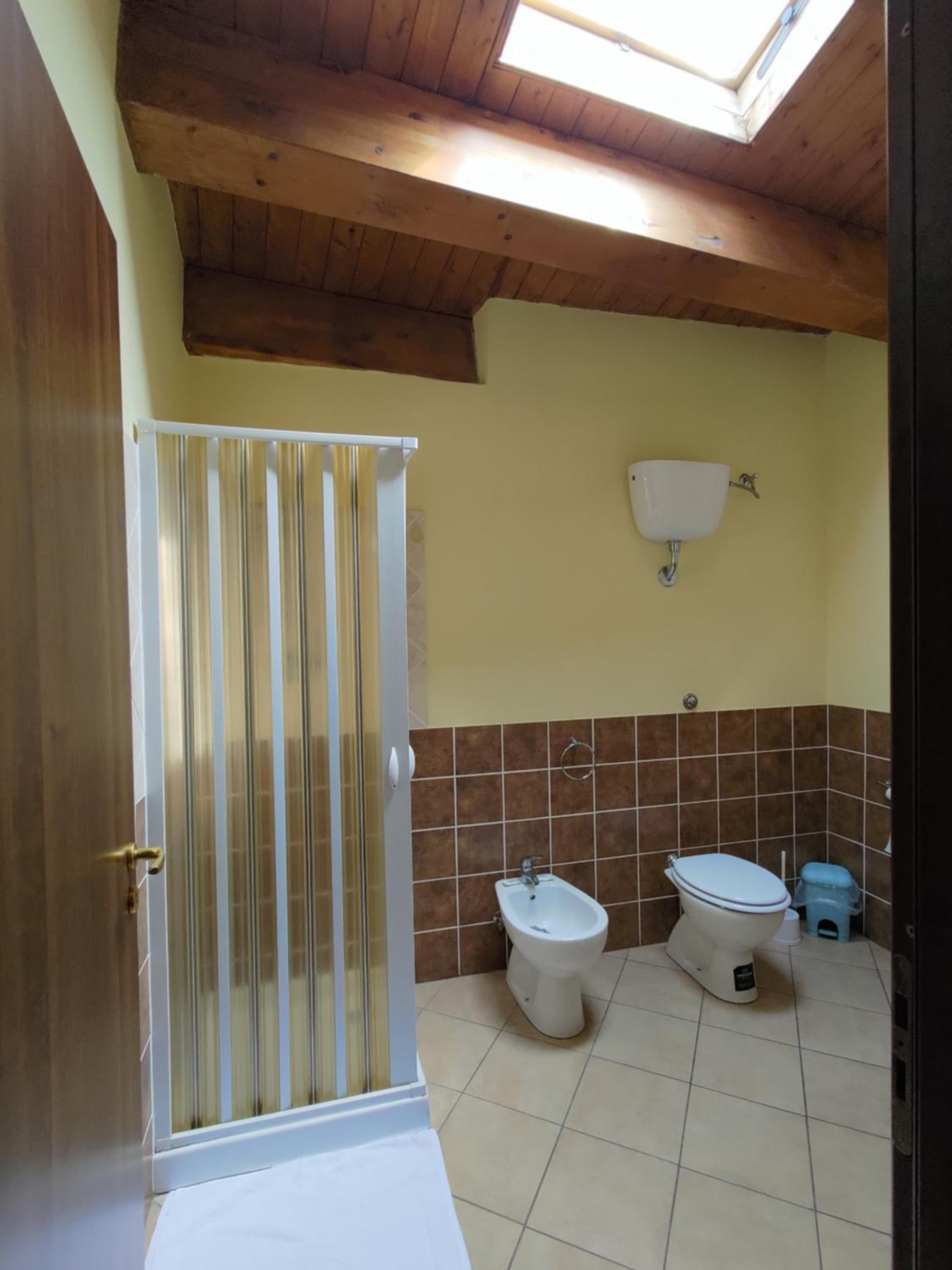 Apartment - Split Level photo 2