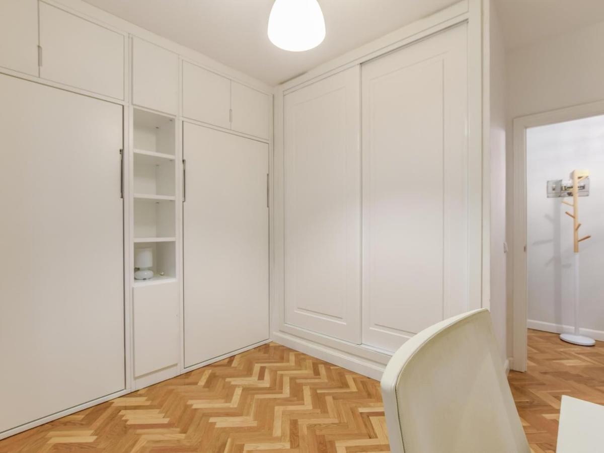 Apartment photo 2