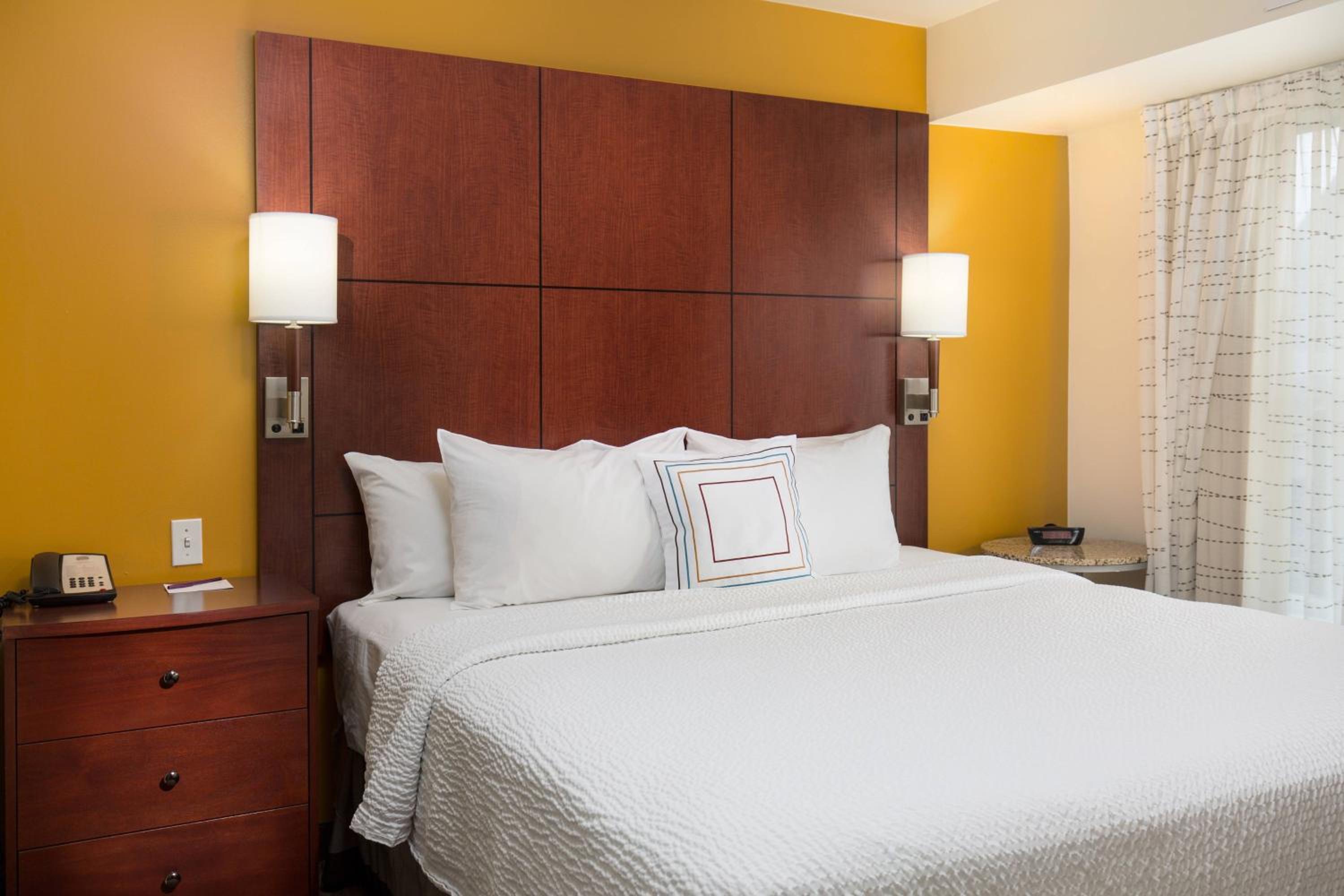 One-Bedroom King Suite with Sofa Bed - Photo 1