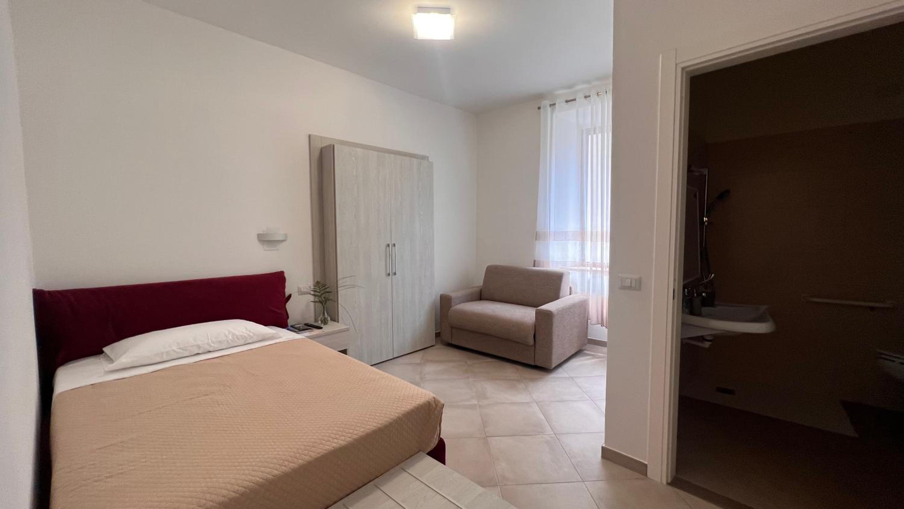 Single Room photo 1