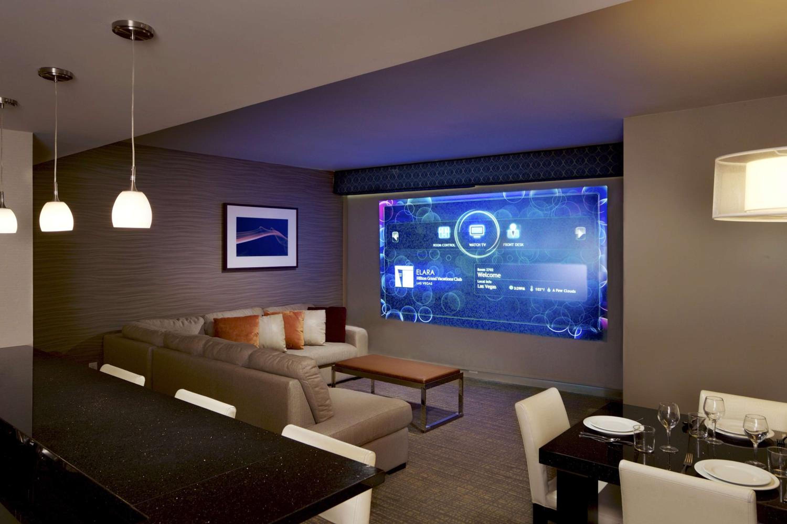 Four-Bedroom Suite with Sofa Bed