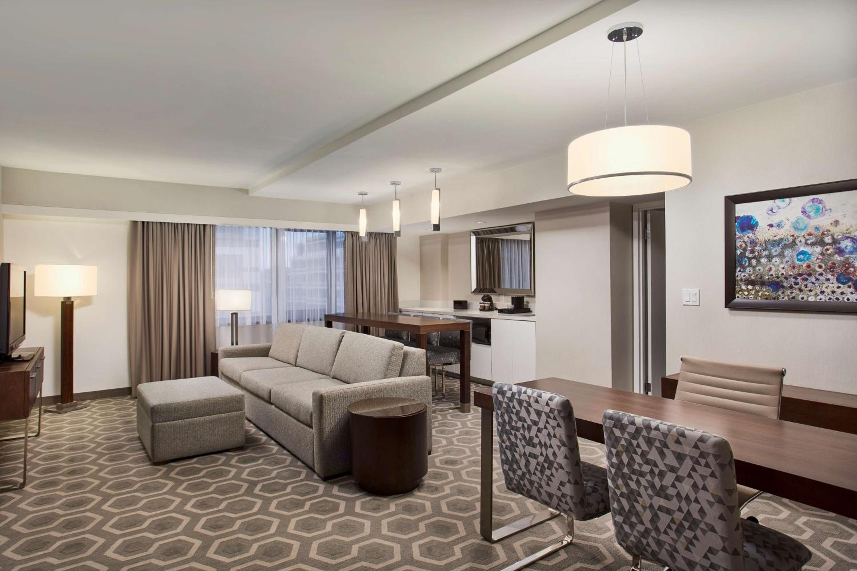 Executive King Suite - Non-Smoking photo 3