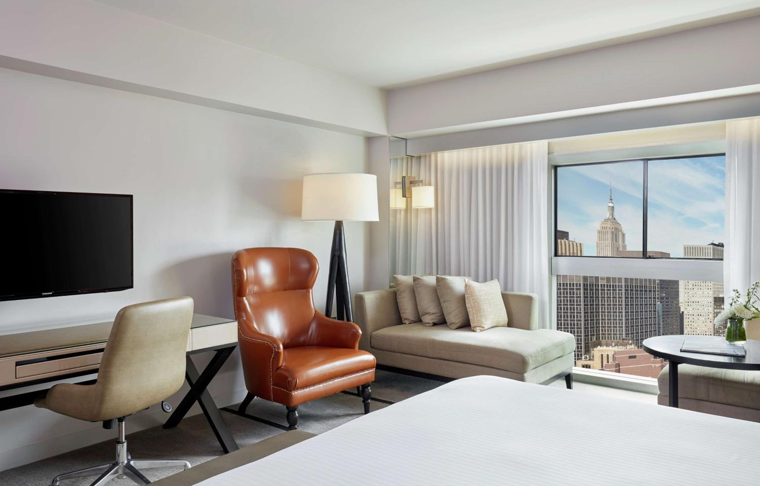 King Room with City View photo 2