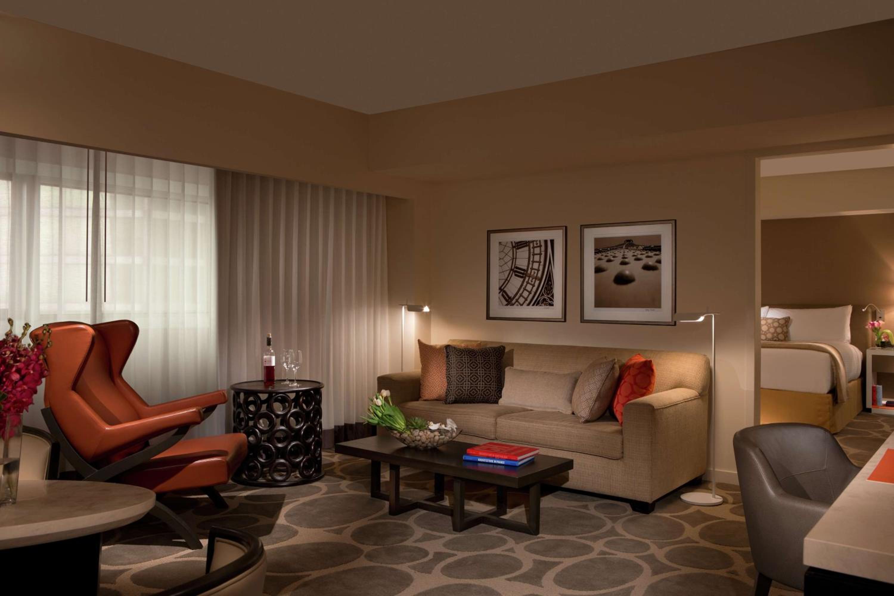 Signature King Suite with Roll-In Shower - Mobility Accessible photo 3