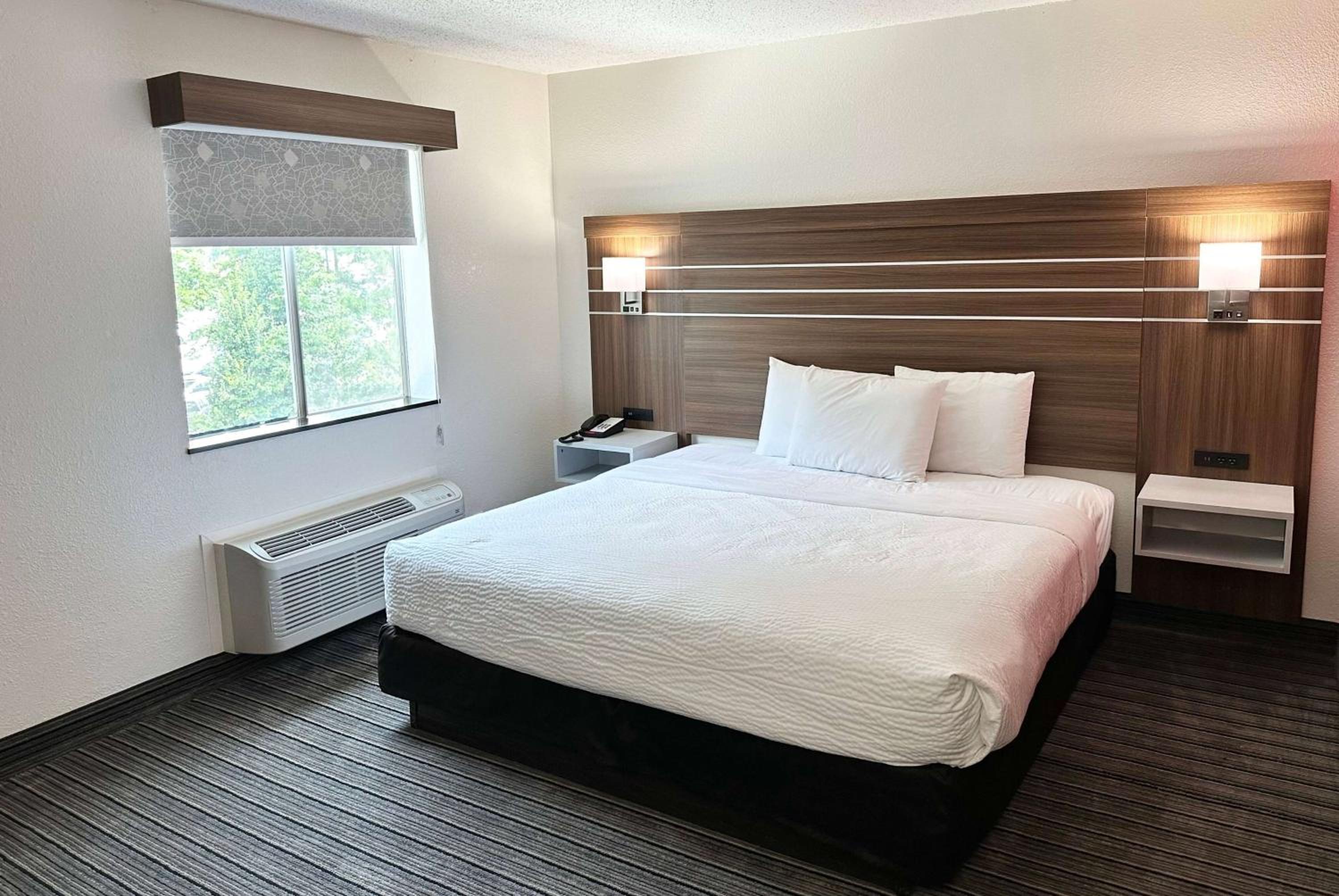Ramada by Wyndham Lithia Springs Atlanta