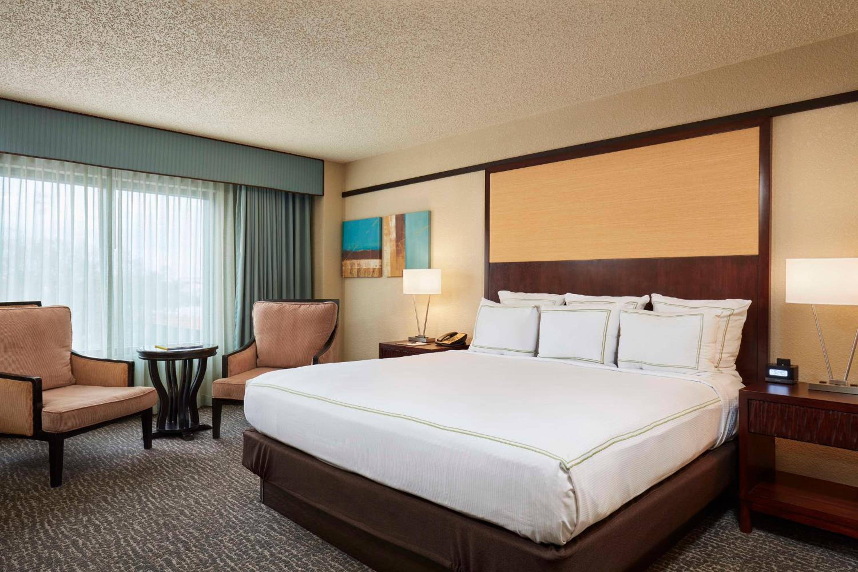 King Room with Roll-In Shower - Disability Access