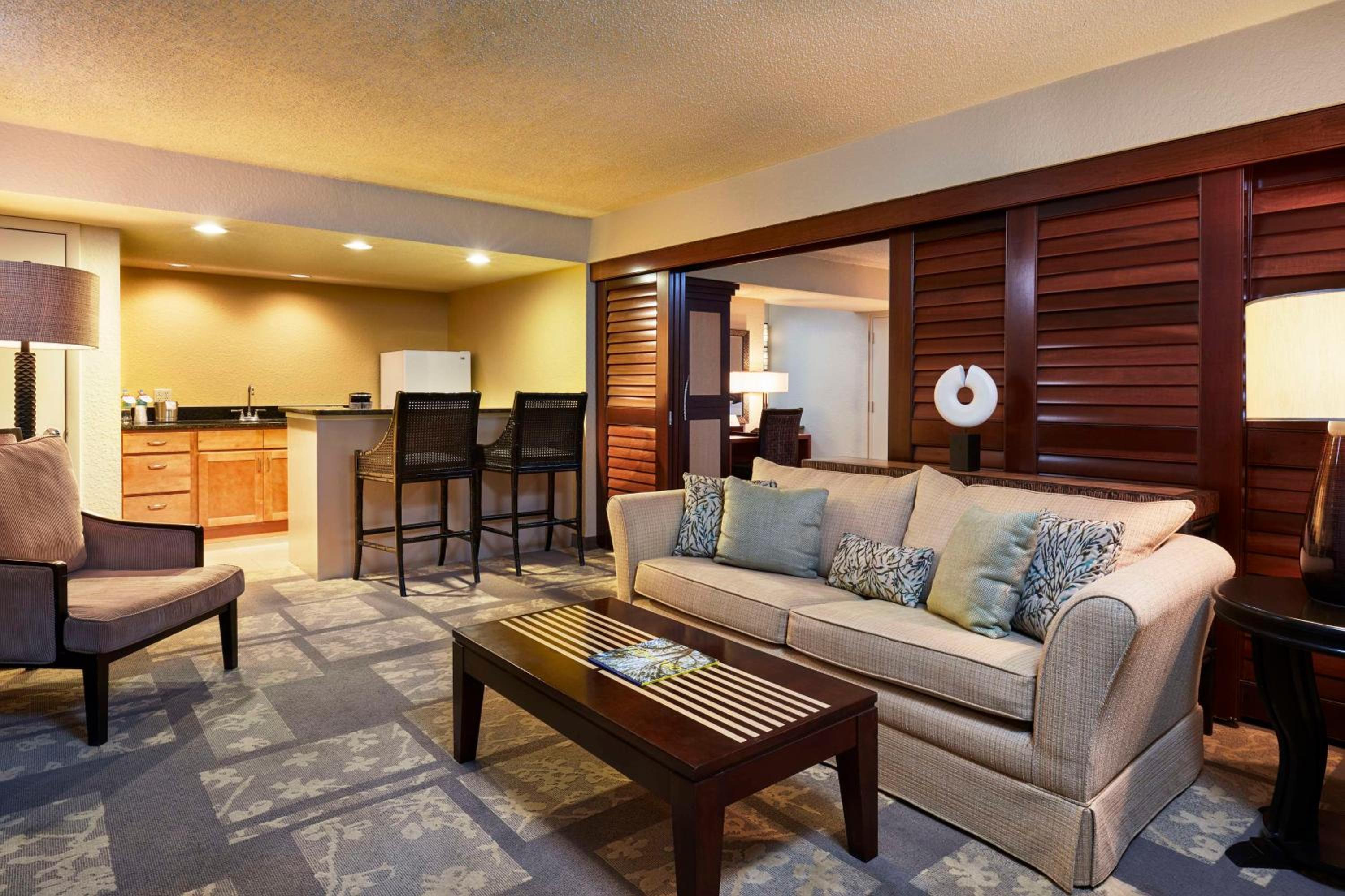 King Suite with Sofa Bed - Resort View
