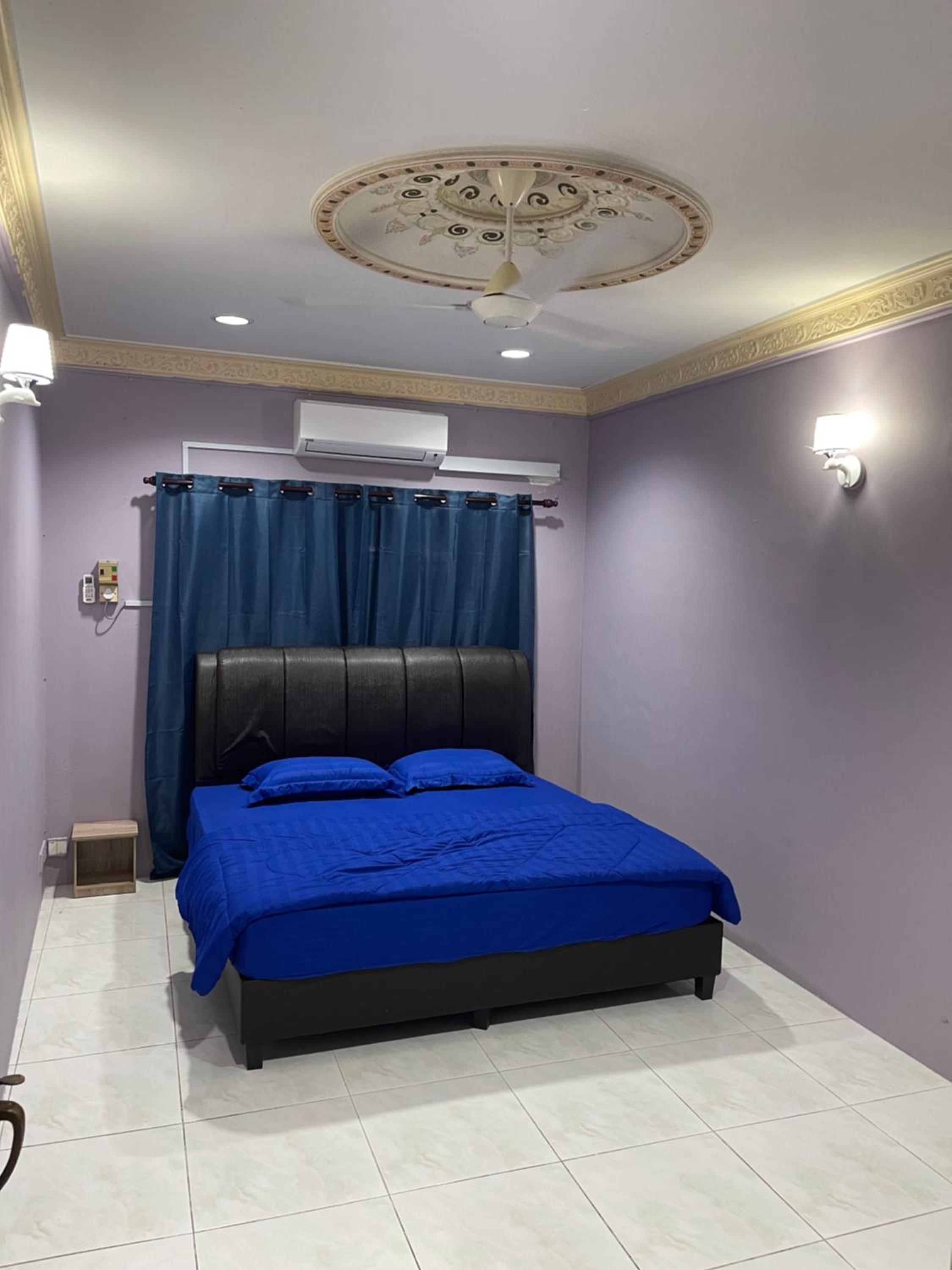 Three-Bedroom House photo 1
