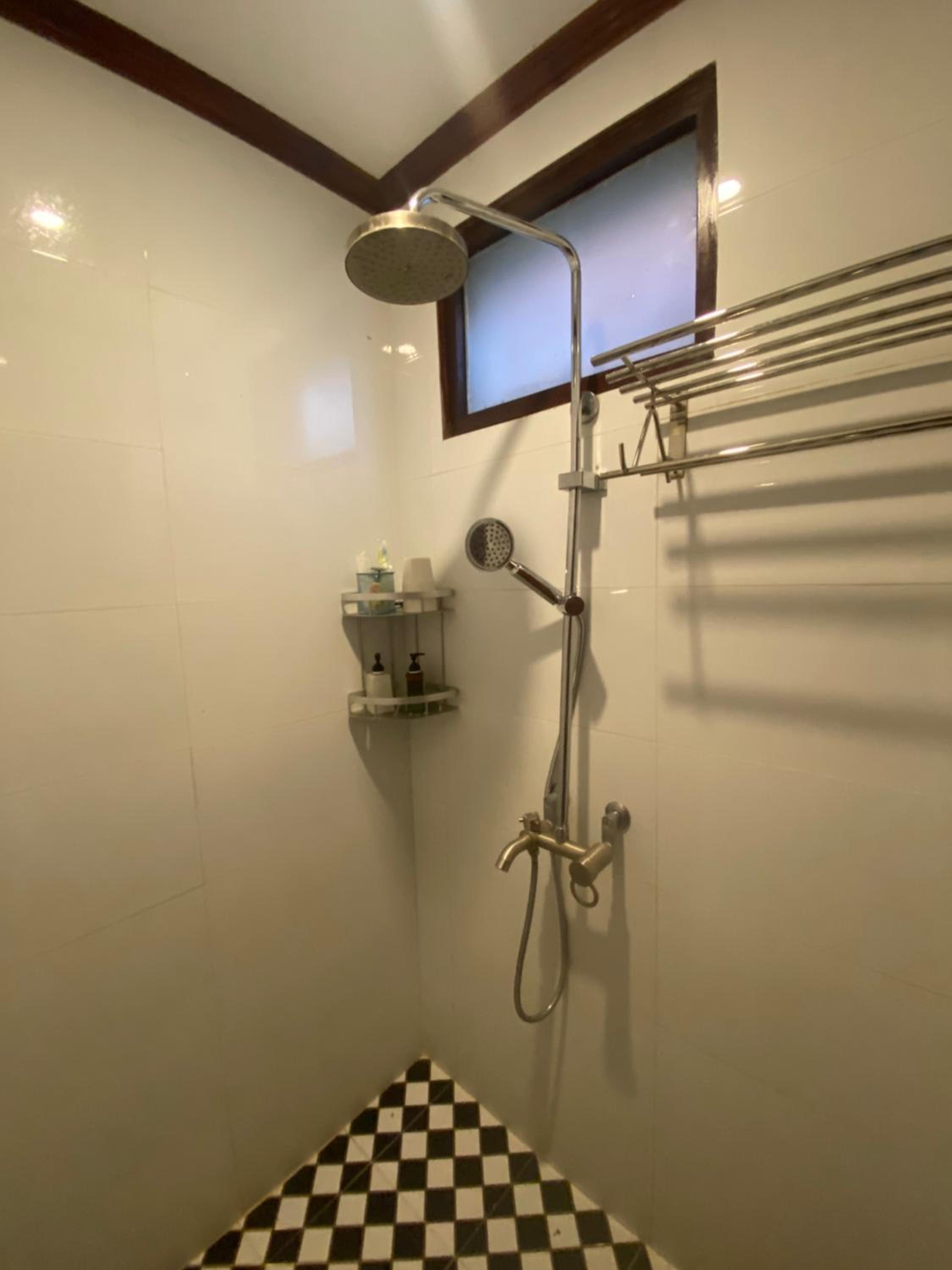 Triple Room - Photo 13