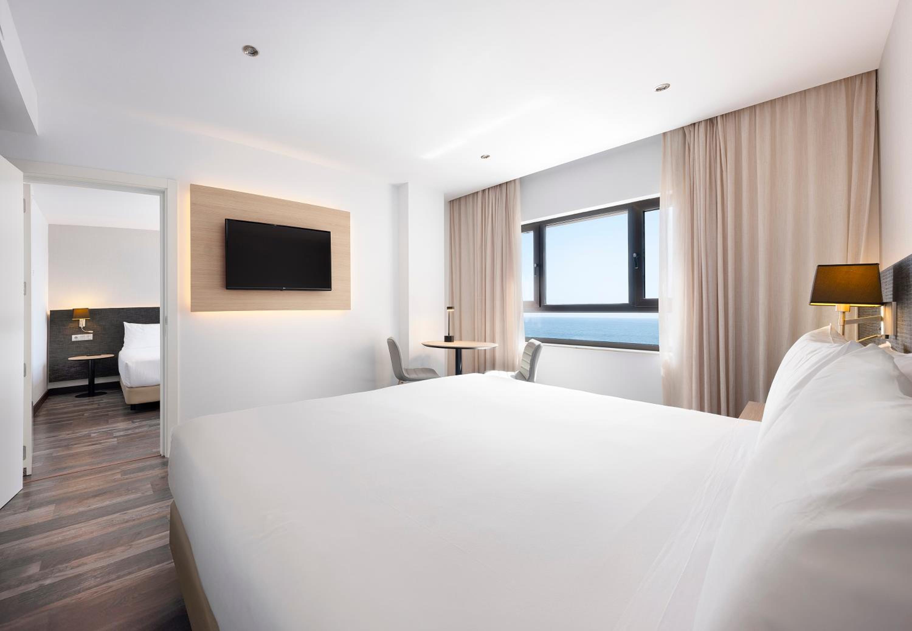 Superior Room Sea View - Photo 11