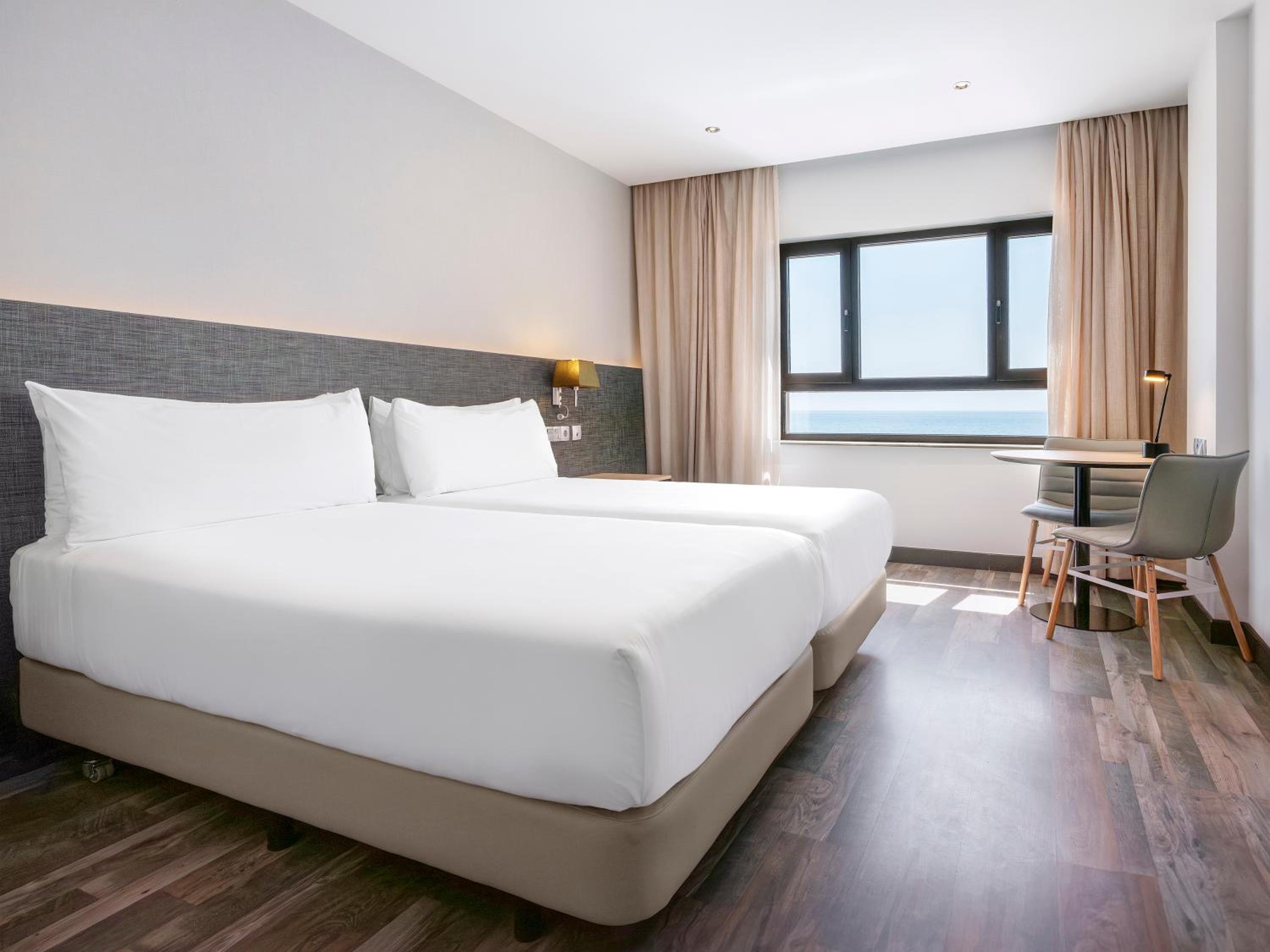 Superior Room Sea View - Photo 4