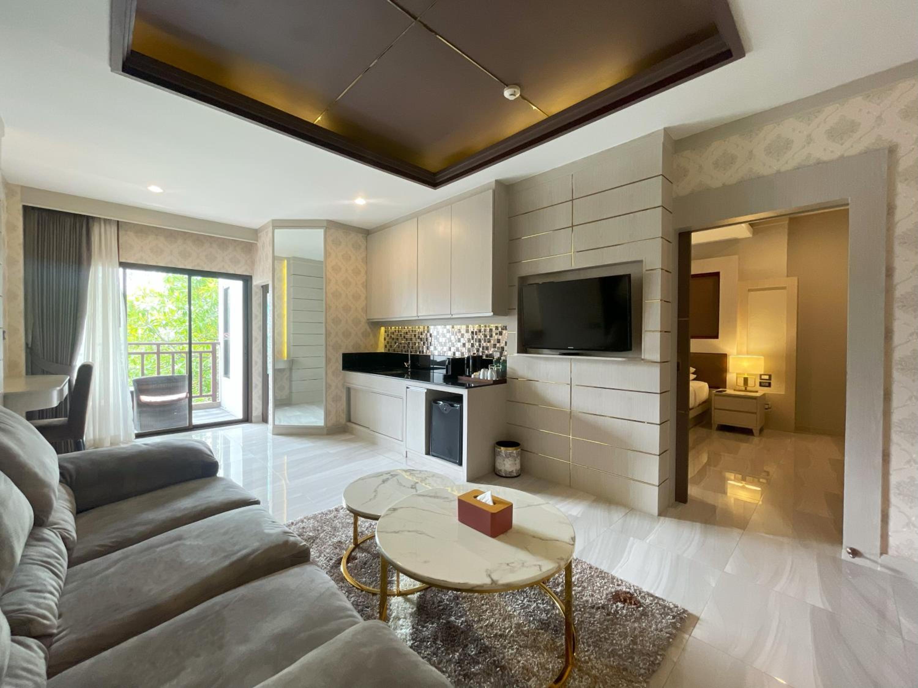 One-Bedroom Premium Suite