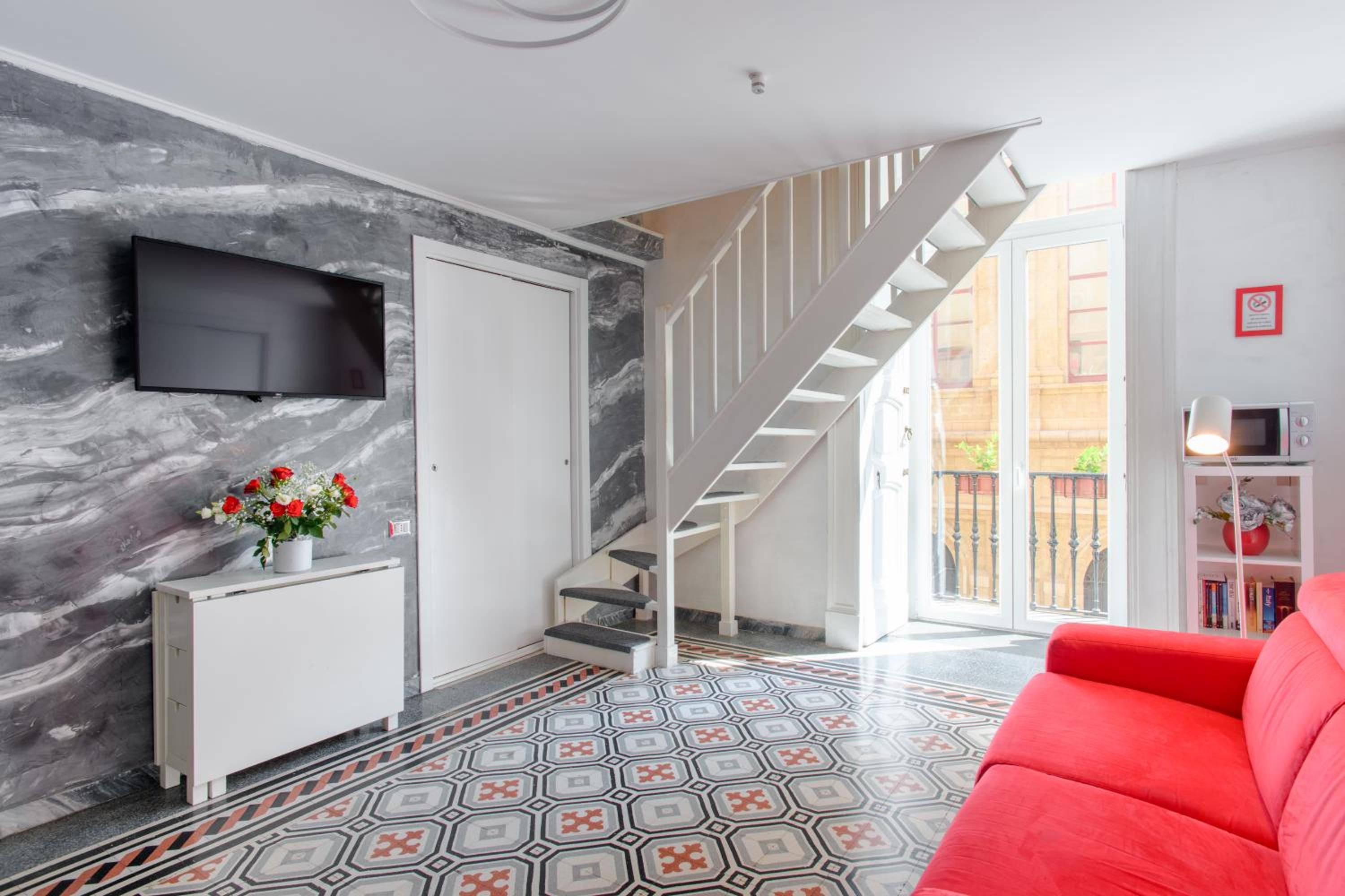 Deluxe Studio - Split Level