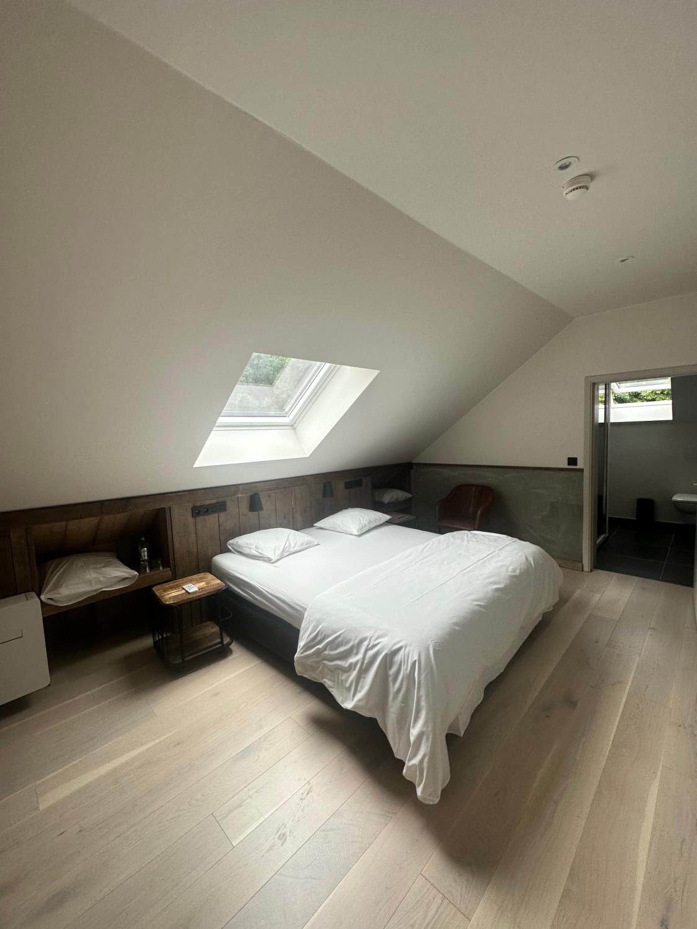 Standard Double Room photo 2