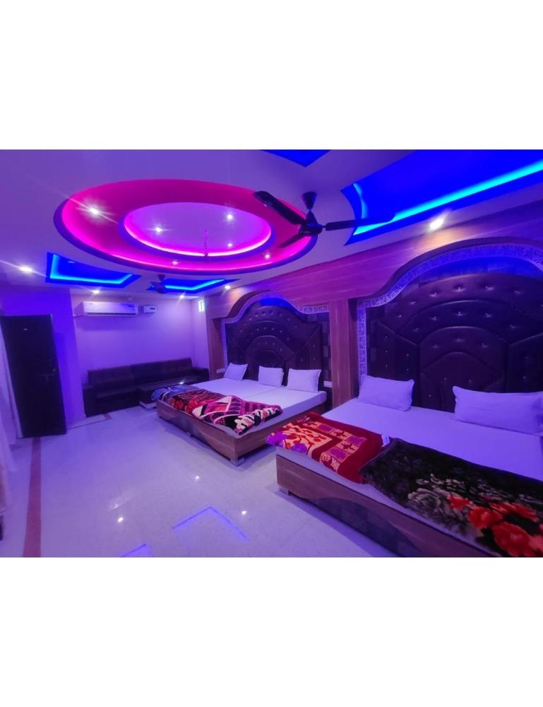 Family Room photo 2