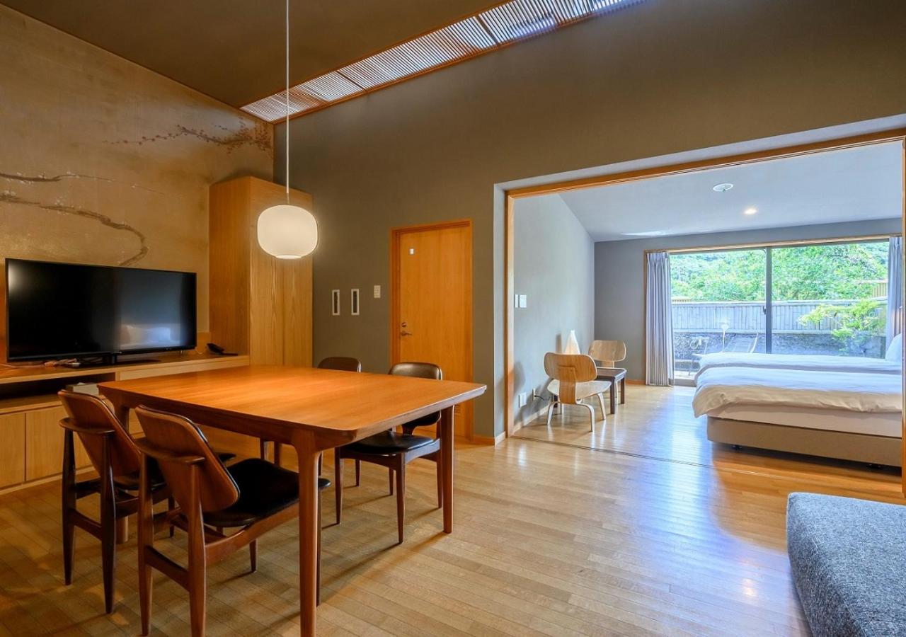 Twin Room with Private External Bathroom photo 1