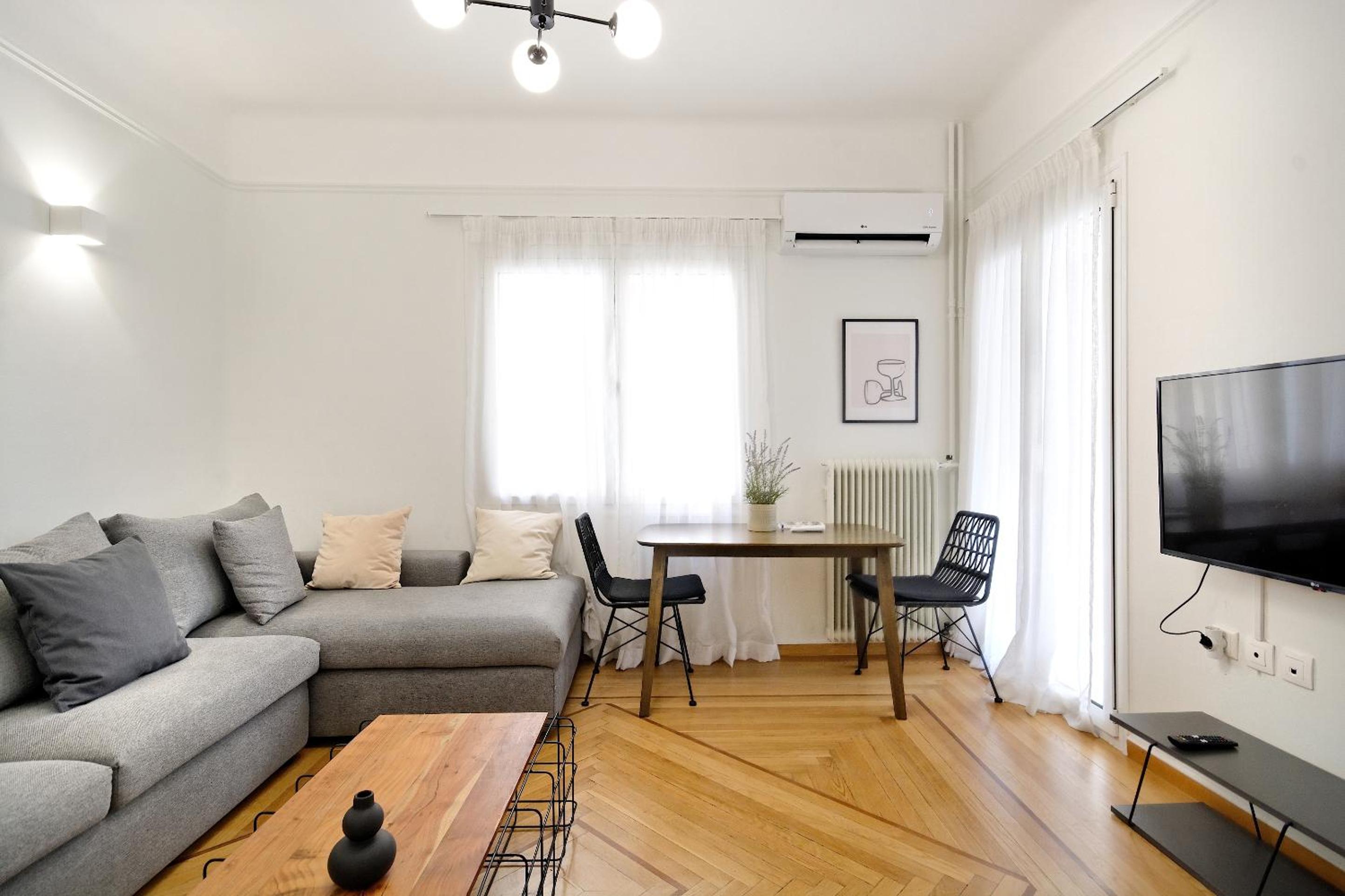 One-Bedroom Apartment