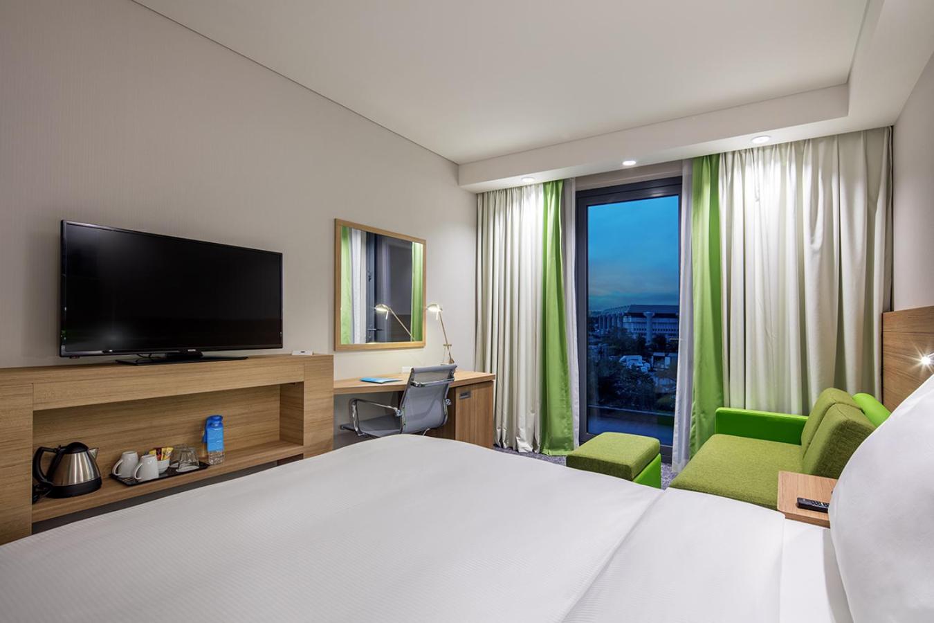 Queen Room with Sofa Bed and Balcony